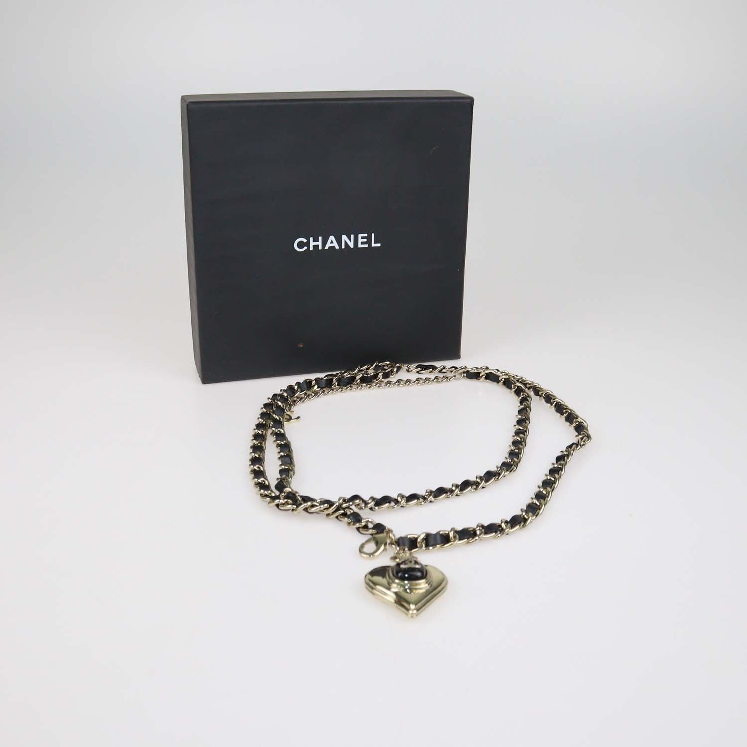 Chanel Black Enamel And Lambskin Leather Gold Tone Metal CC Heart Chain Belt