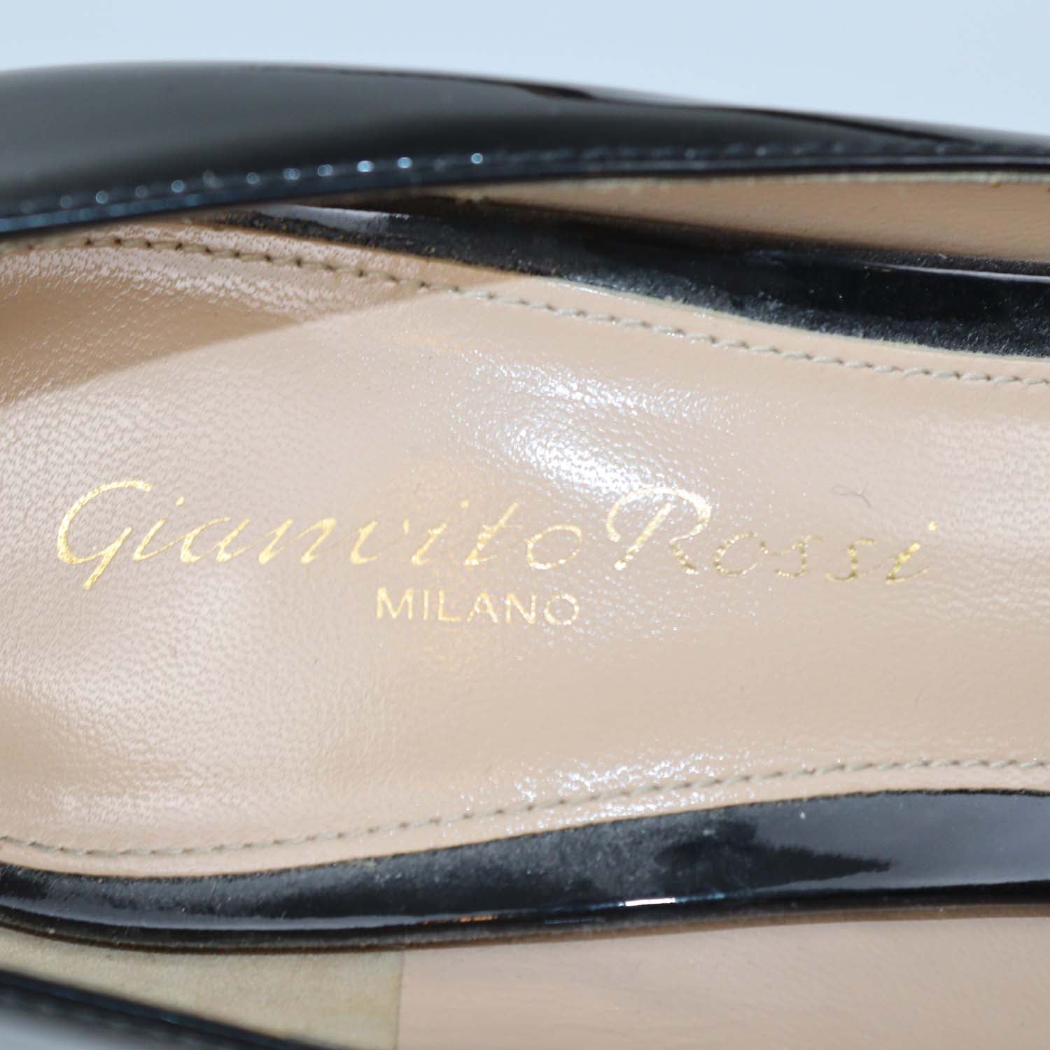 Gianvito Rossi Black Patent Leather Pointed Toe Pumps