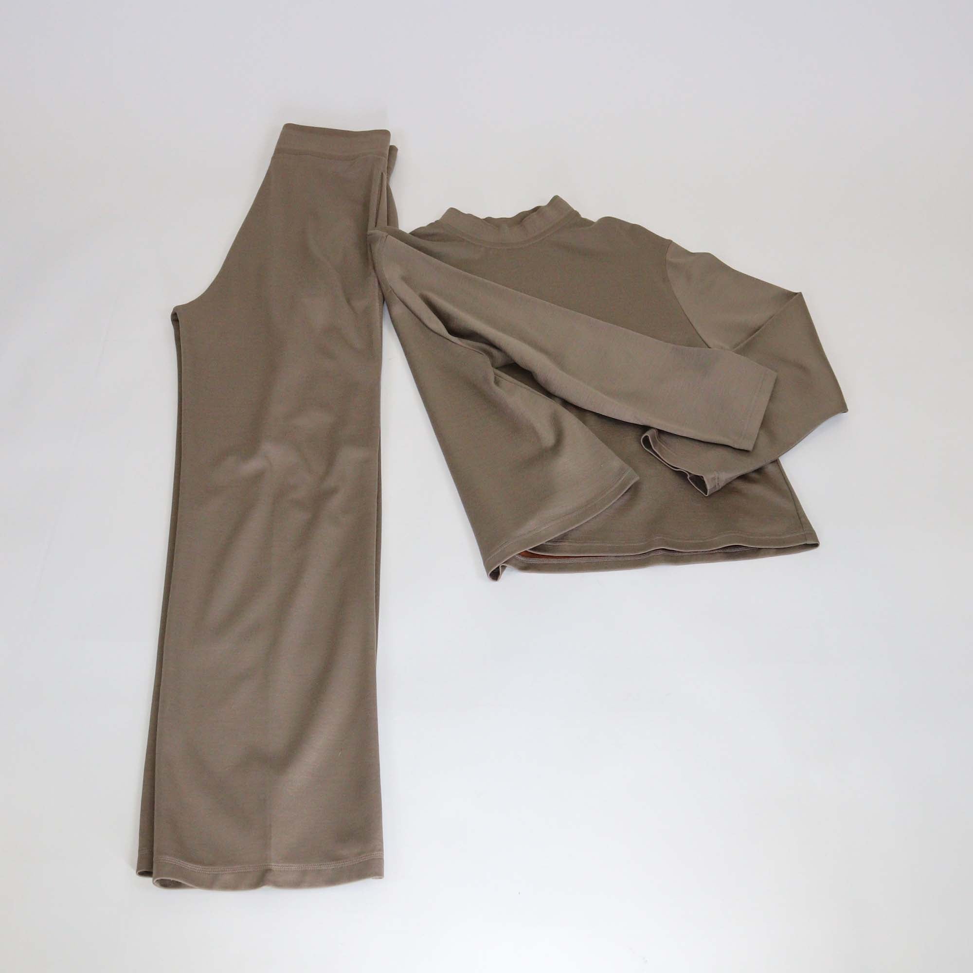 Hermes Dris Etoupe Silk Blend Stretch Crewneck Sweatshirt & Trouser Set