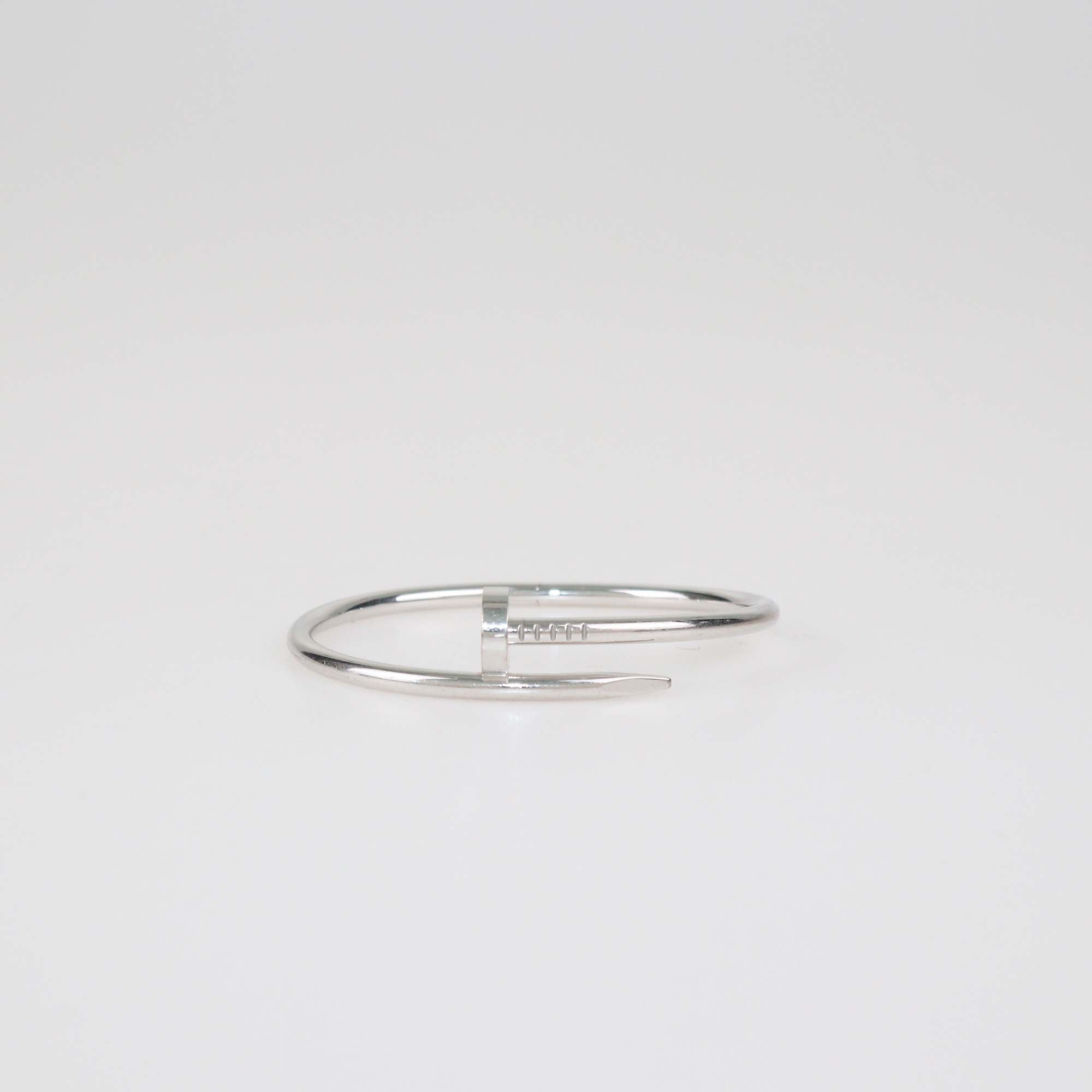 Cartier 18K White Gold juste Un Clou Bangle Bracelet Size 17