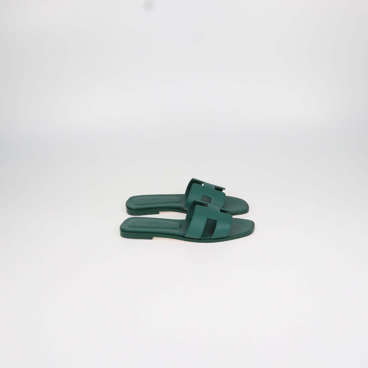 Hermes Vert Oyat Epsom Leather Oran Sandals