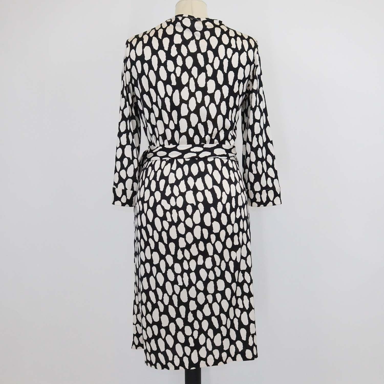 Diane Von Furstenberg Black/White Silk New Julian Two Wrap Dress