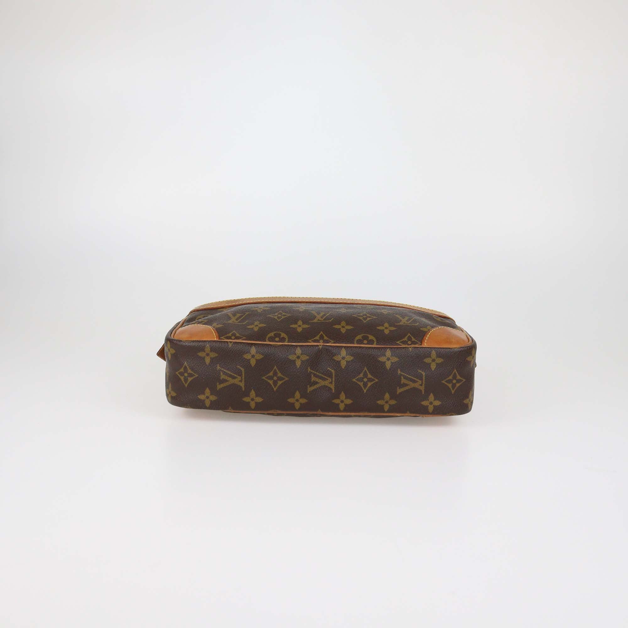 Louis Vuitton Monogram Canvas Compeigne 28 Clutch