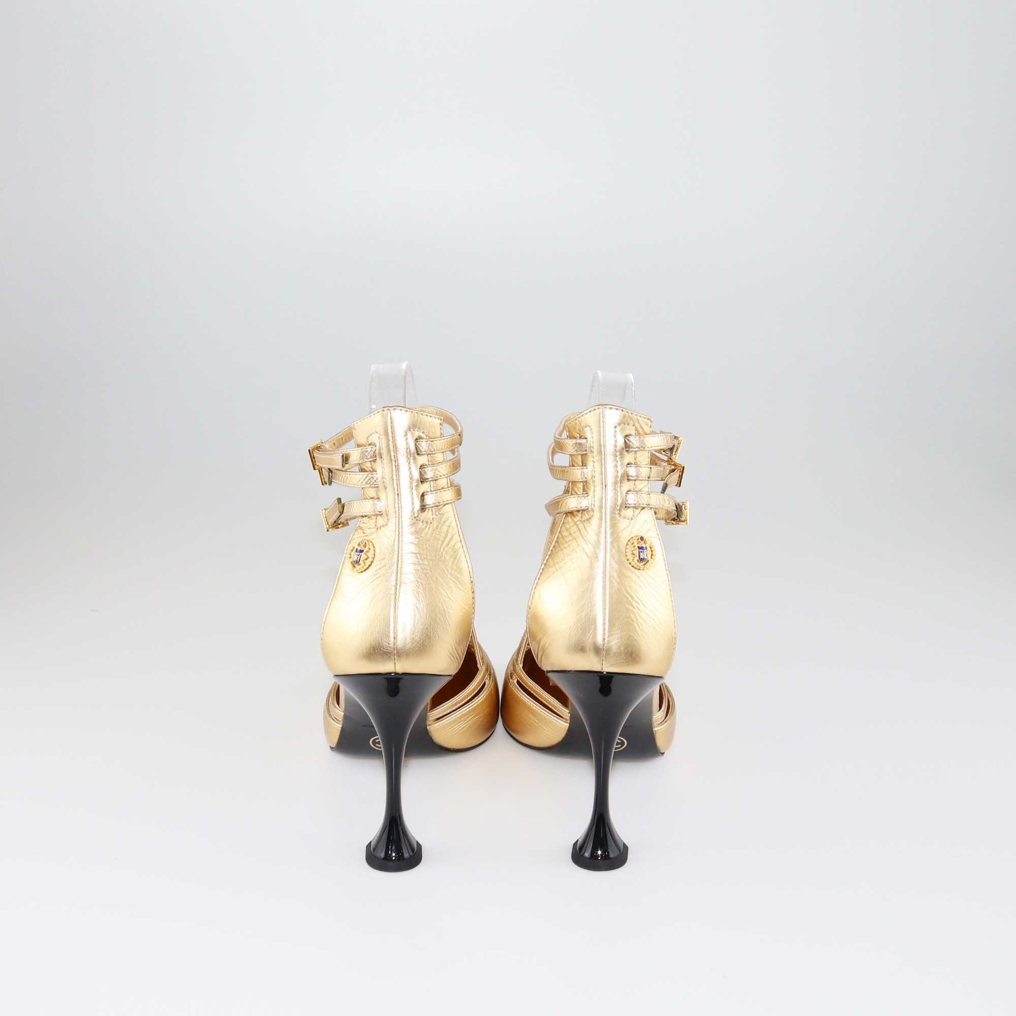 Chanel Gold Interlocking CC Logo T Strap Pumps Shoes Chanel