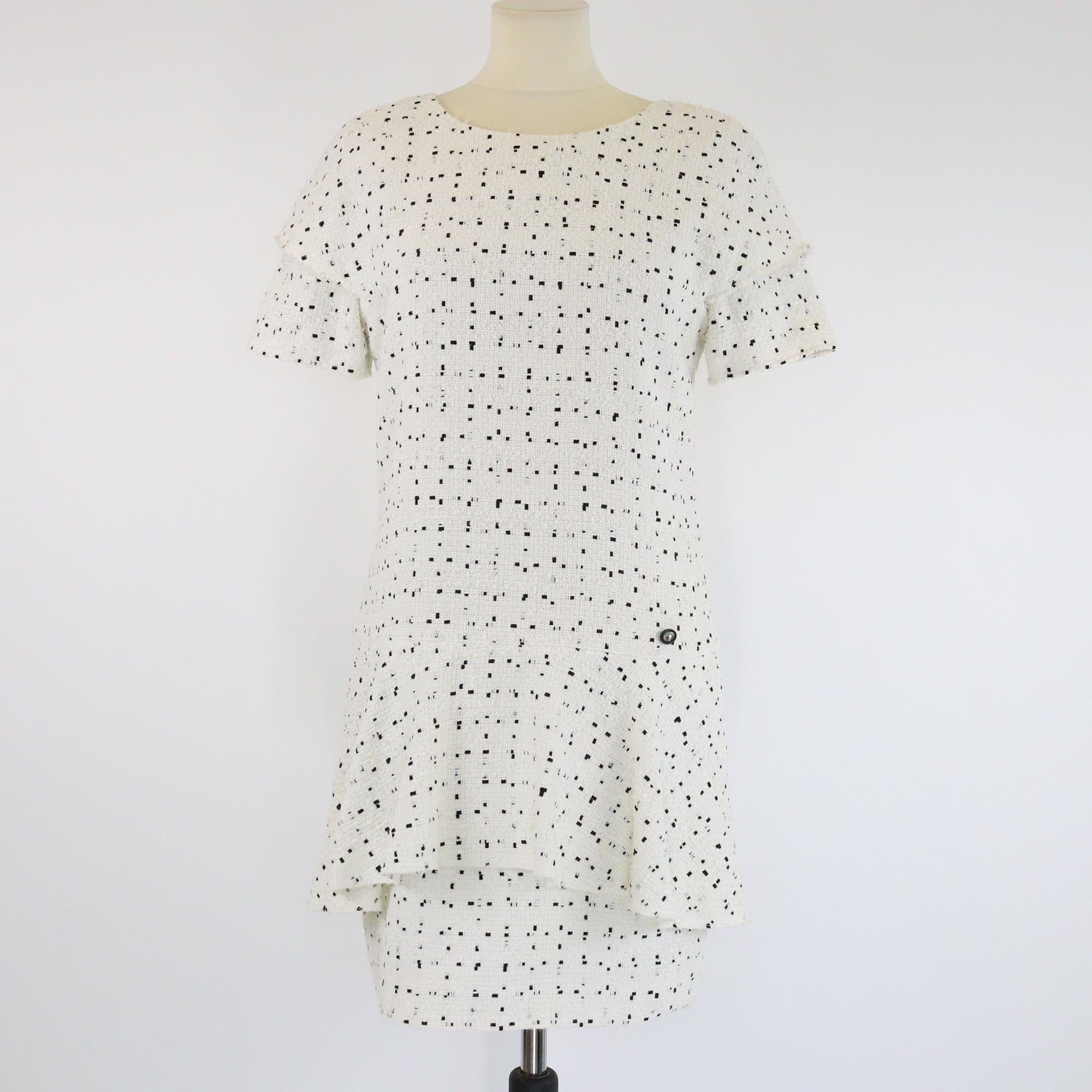 Chanel White/Black Tweed Asymmetrical Short Sleeve Frill Dress Womens Chanel