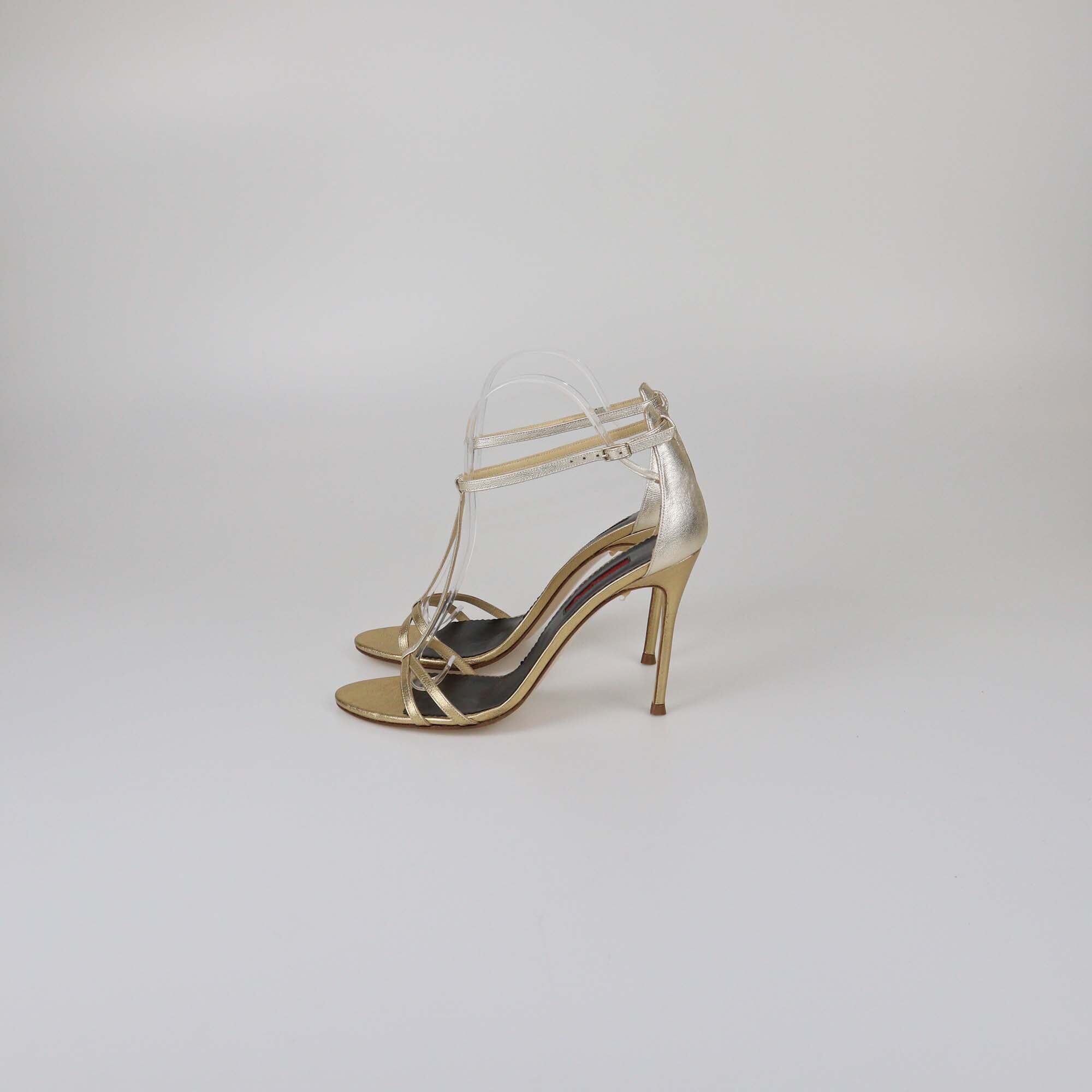 Carolina Herrera Gold T-Strap Sandals Womens Carolina Herrera
