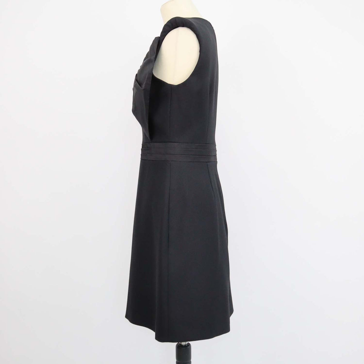 Alexander McQueen Black Wool Silk Bow Mini Dress