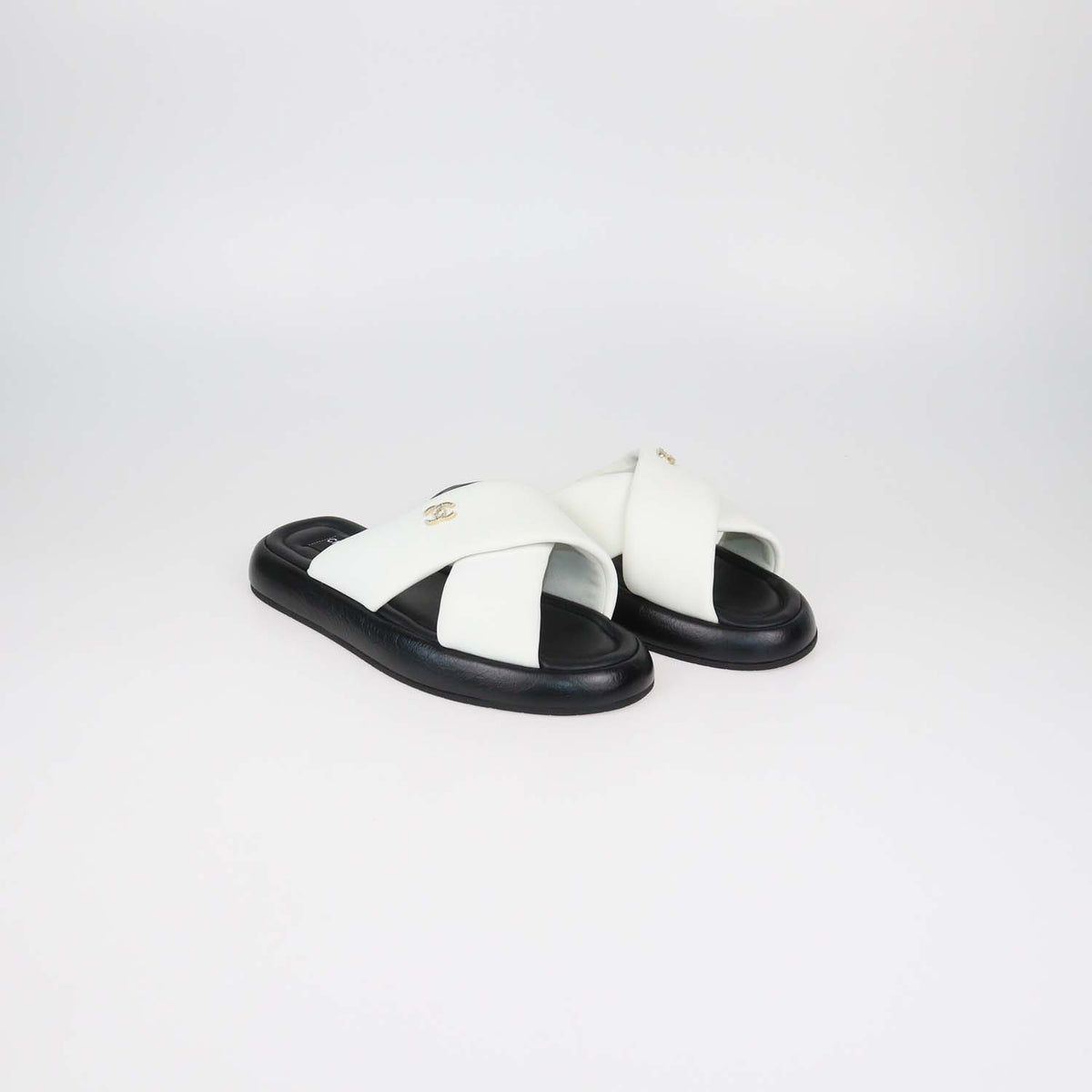 Chanel White Leather Puffy Criss Cross Sandals