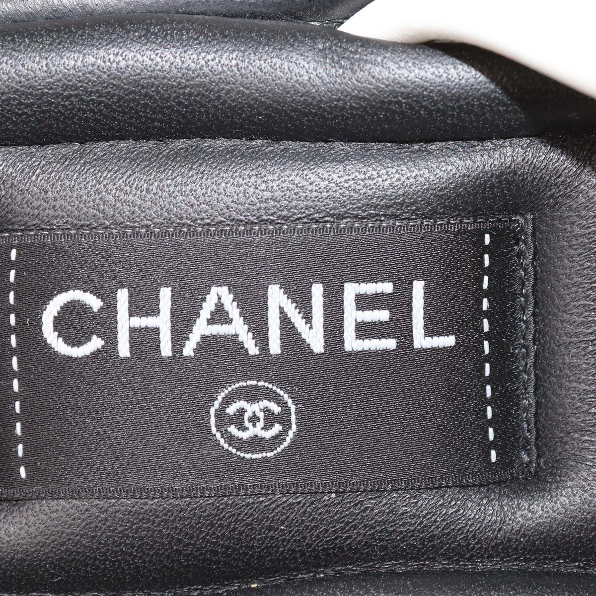 Chanel White Leather Puffy Criss Cross Sandals