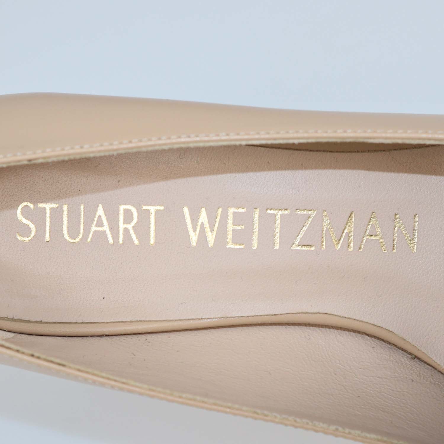 Stuart Weitzman Beige Leather Pointed Toe Pumps