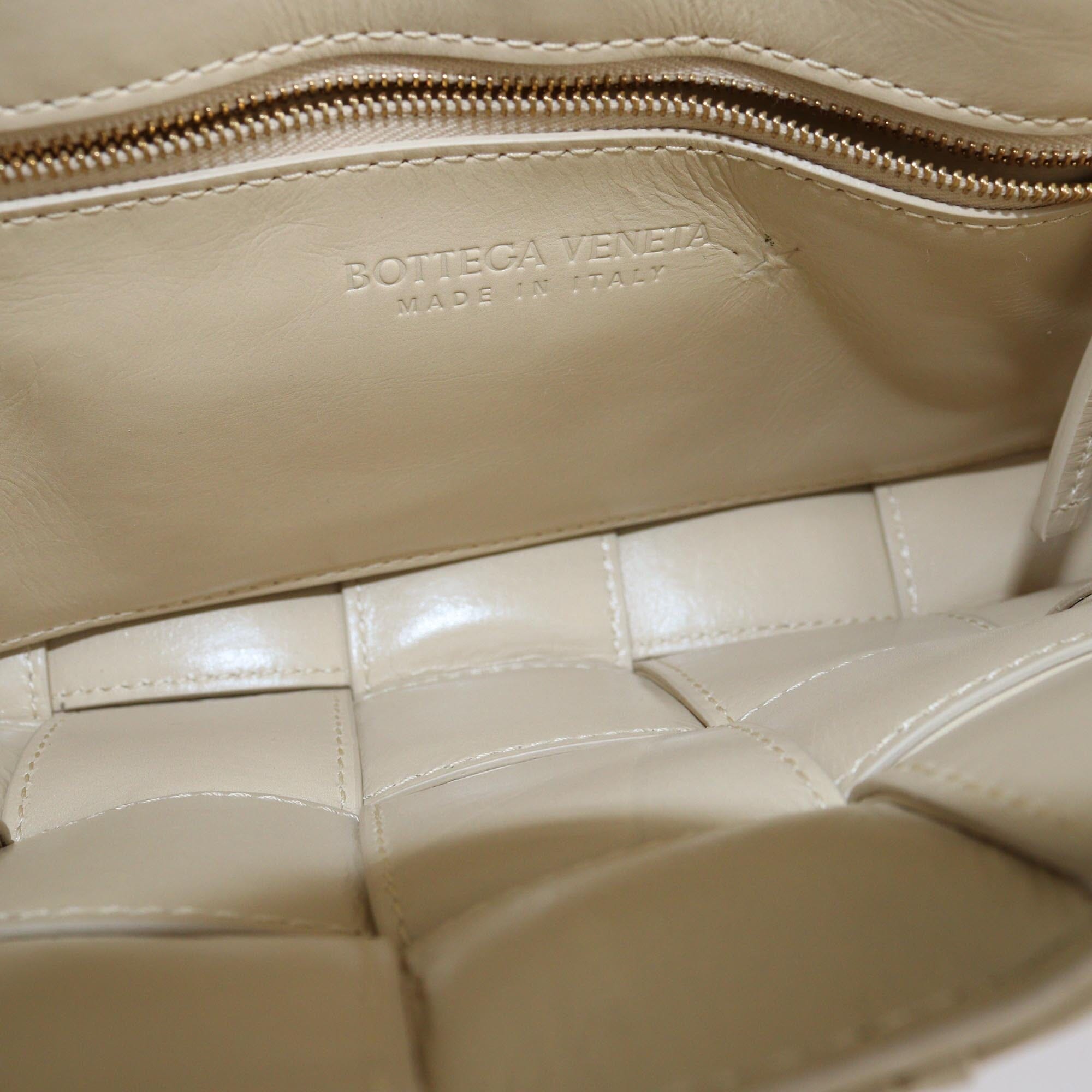 Bottega Veneta Light Beige Plisse Intreccio Cassette Shoulder Bag Womens Bottega Veneta