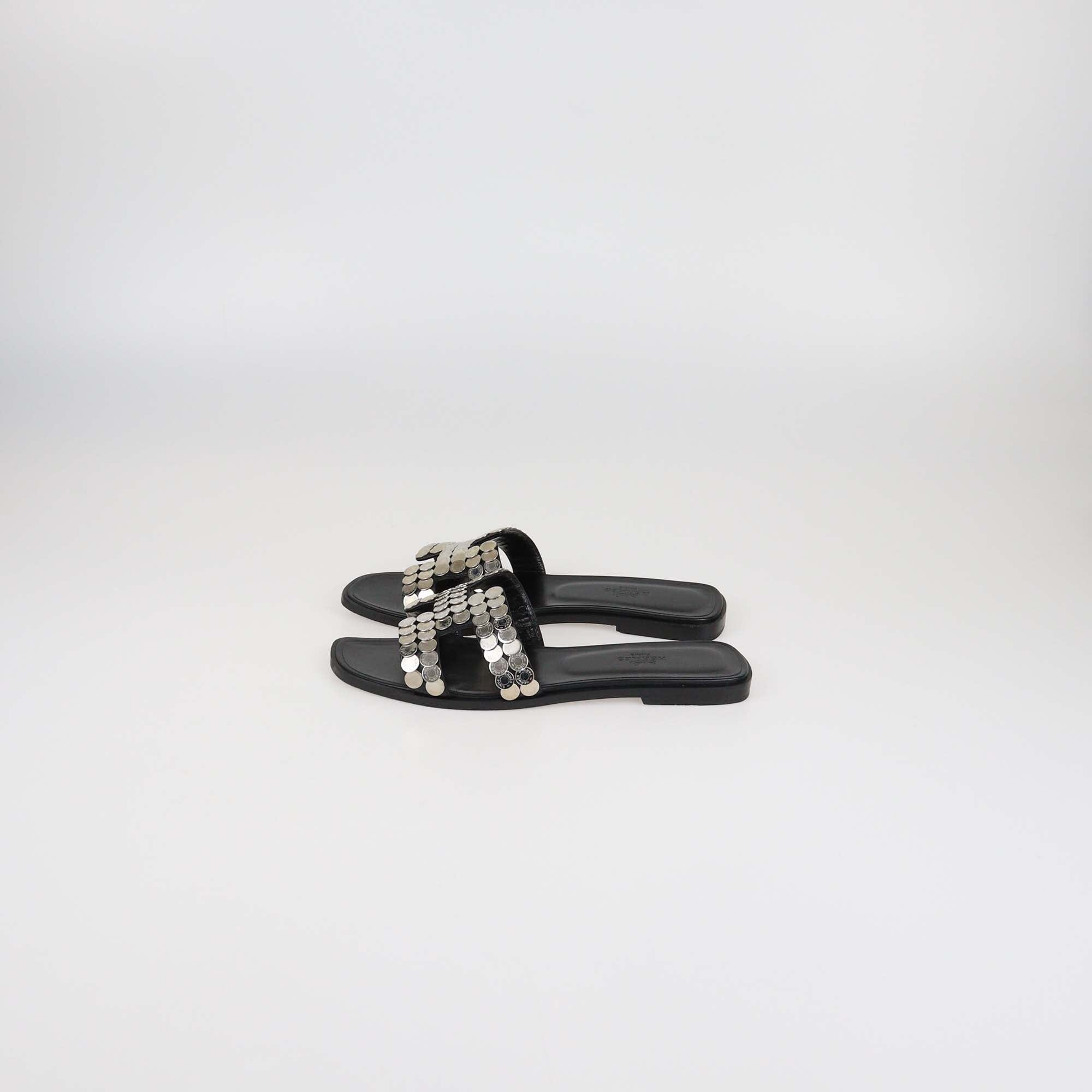Hermes Black Leather Clou De Selle Oran Sandals Womens Hermes