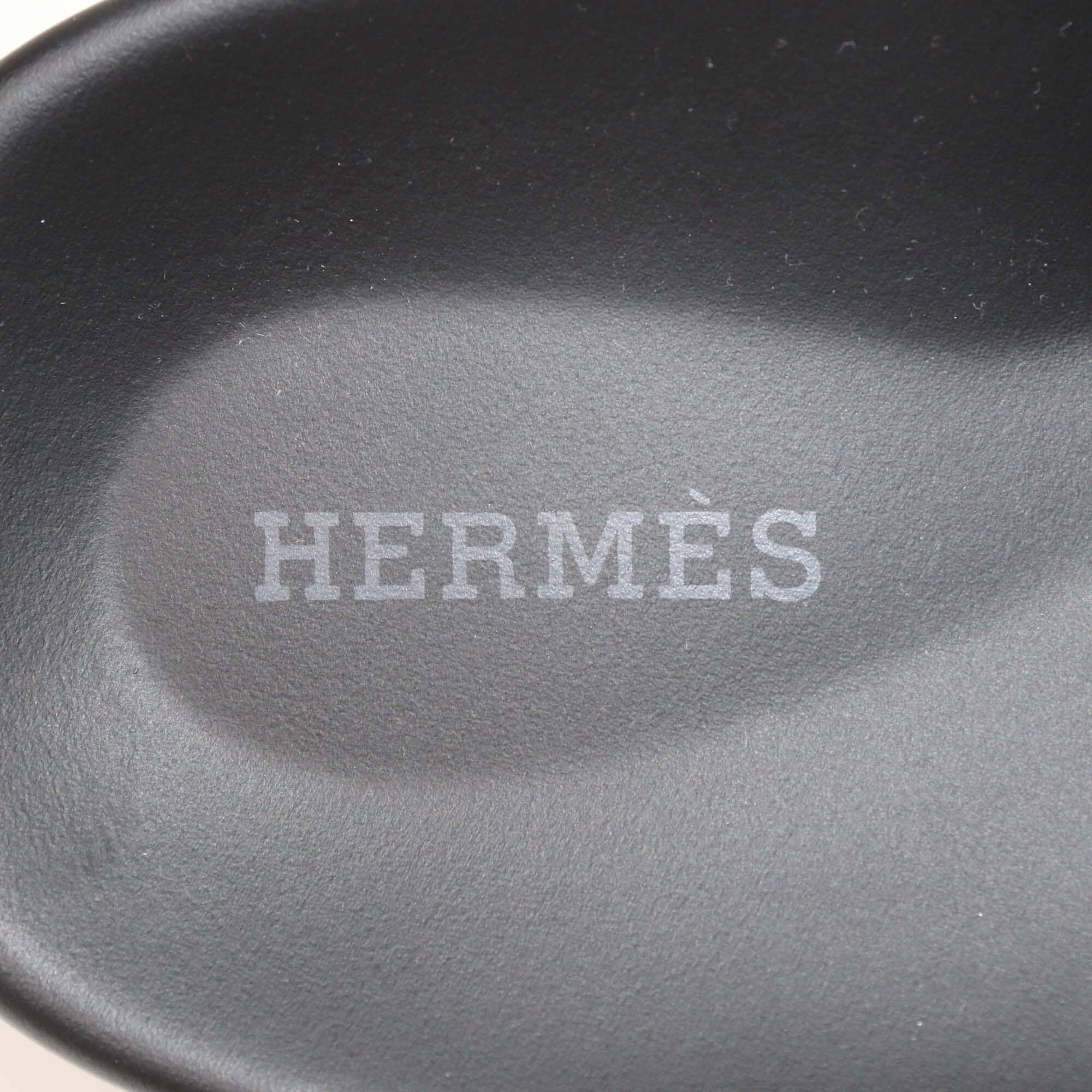 Hermès Black Leather Chypre Flat Sandals Mens Hermes