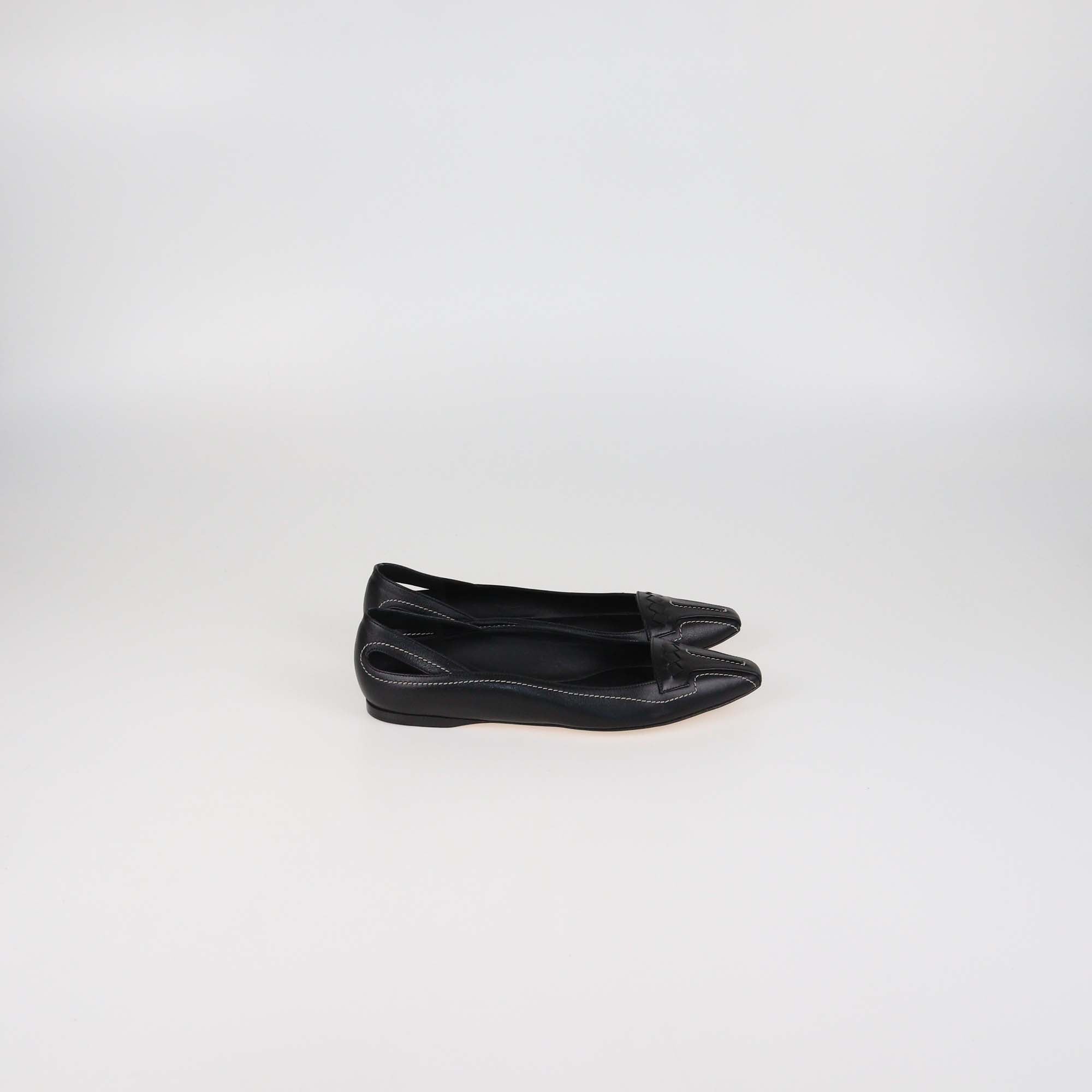 Bottega Veneta Black Smooth Leather Cut Out Flats