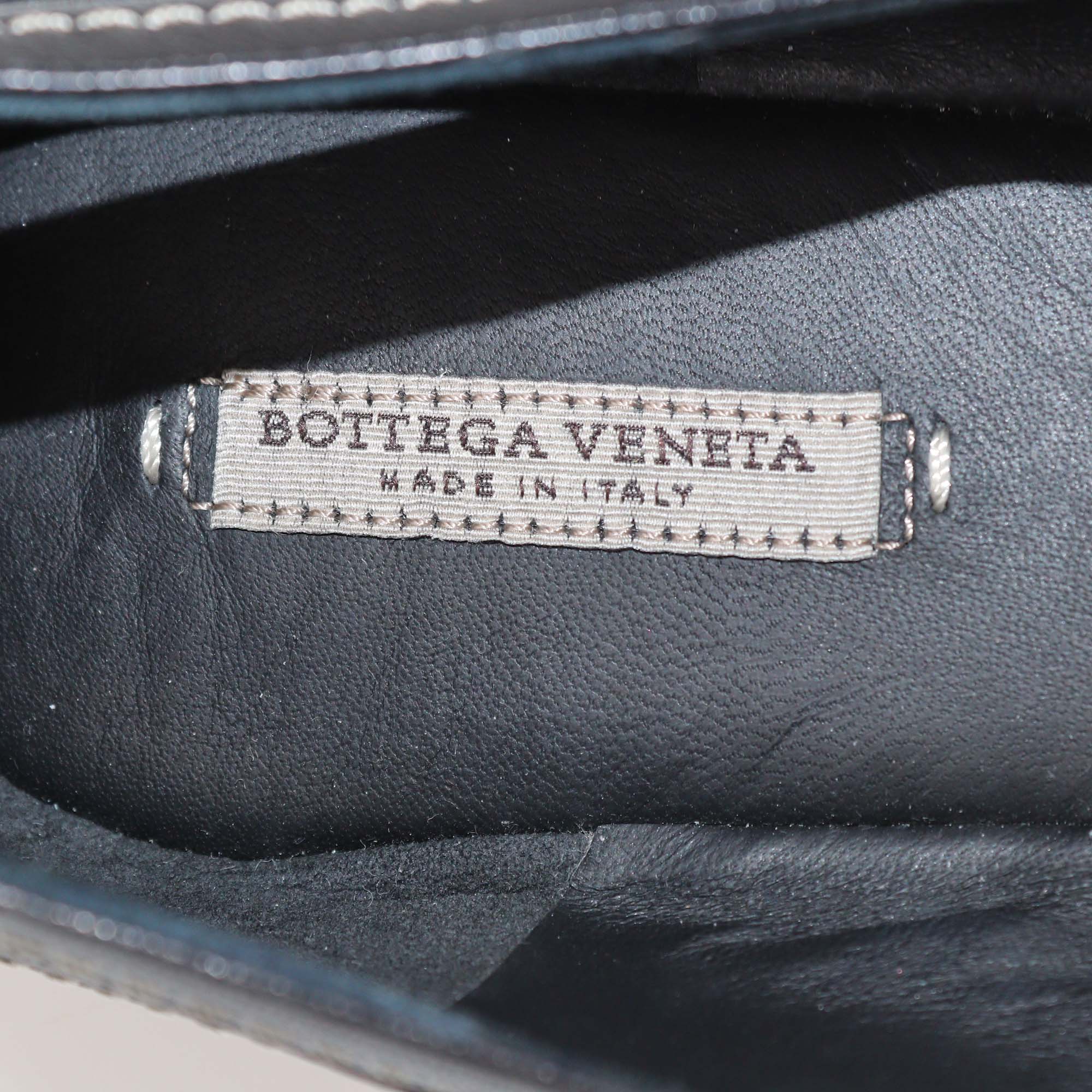 Bottega Veneta Black Smooth Leather Cut Out Flats