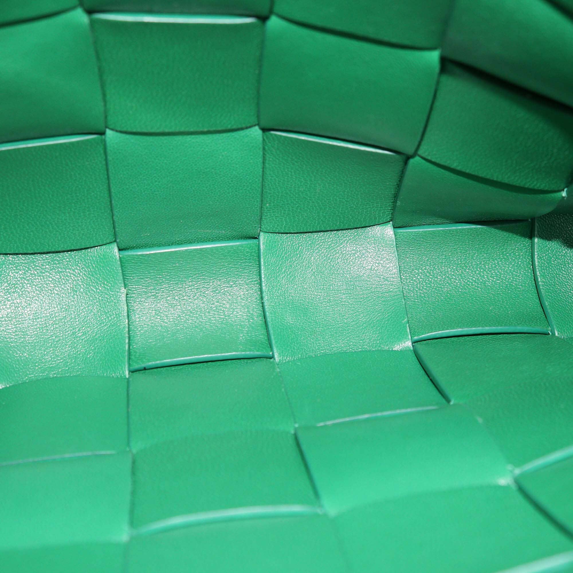Bottega Veneta Green Intreccio The Snap Pouch Womens Bottega Veneta