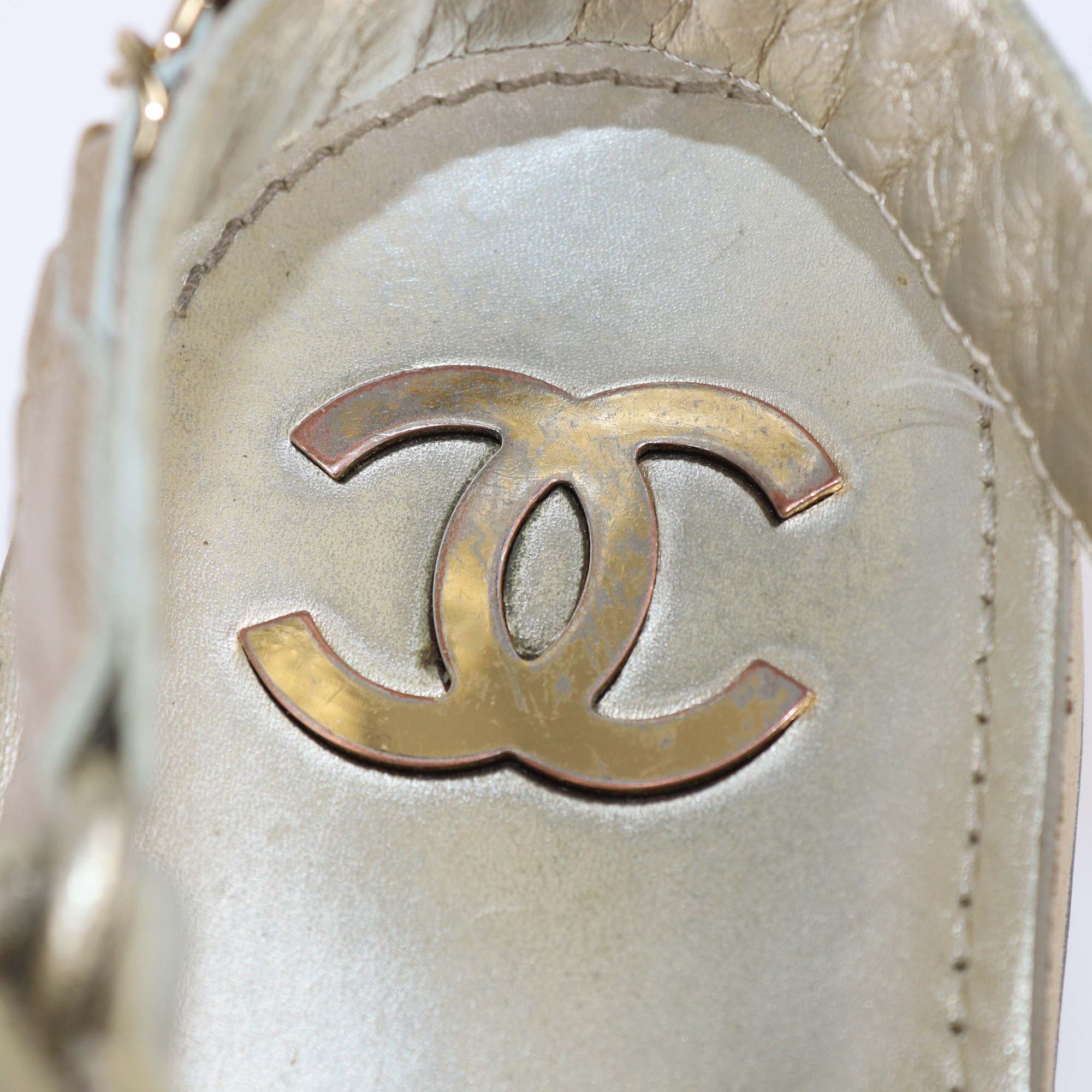 Chanel Green Metallic Beige Leather CC Chain Link Flat Sandals