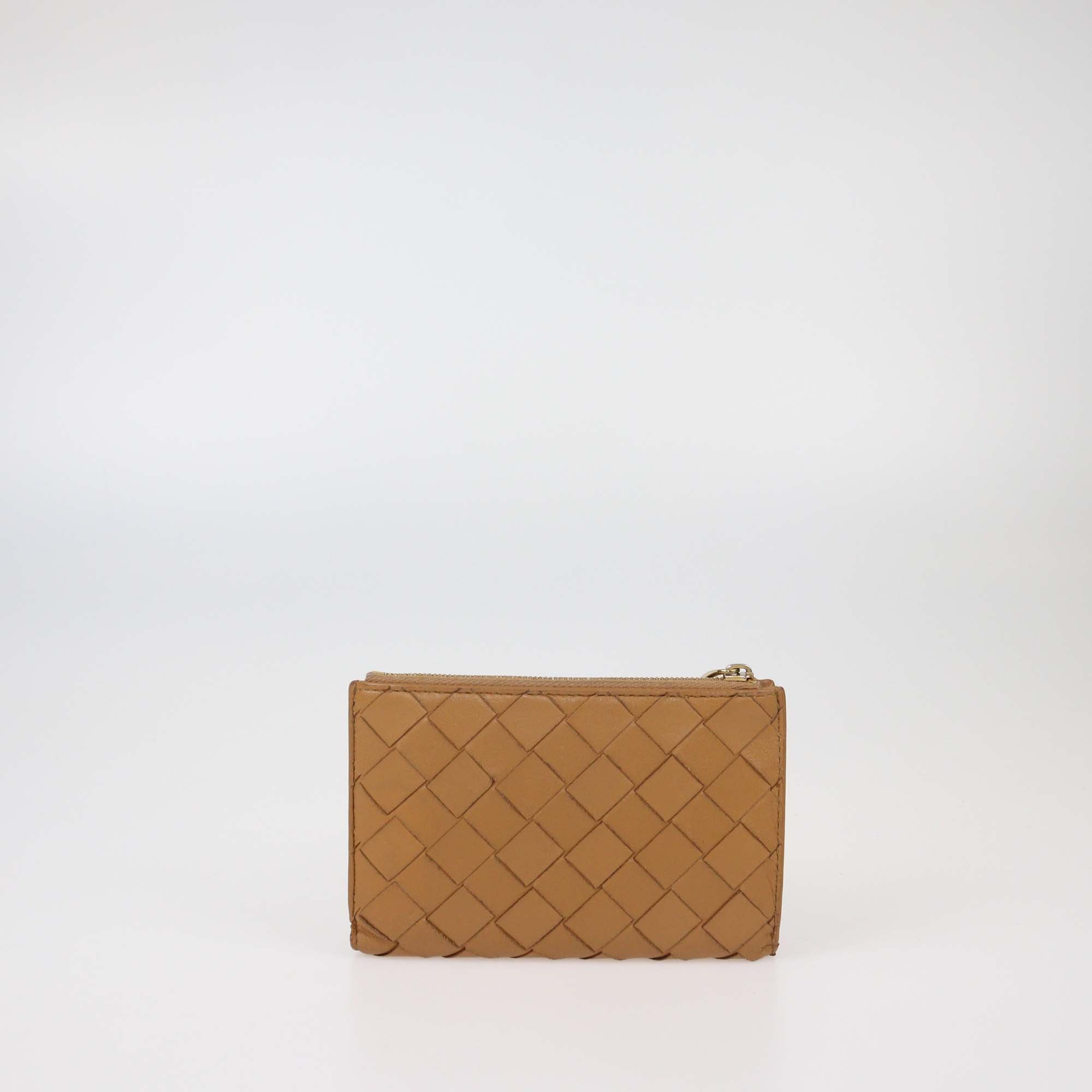 Bottega Veneta Beige Intrecciato Leather Zip Bifold Card Holder