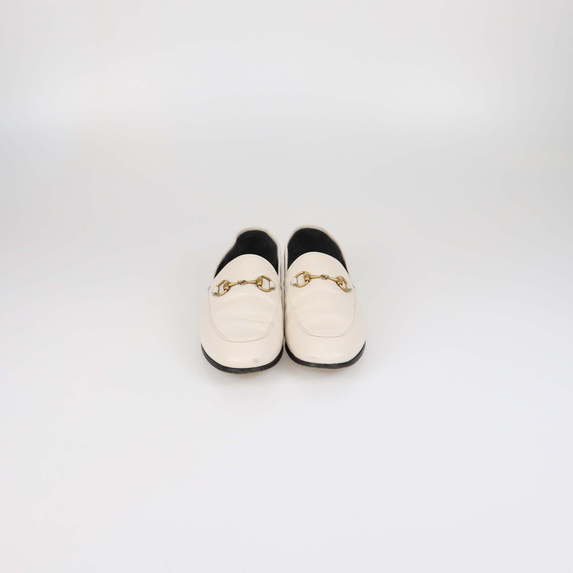 Gucci Off White Leather Foldable Slim Horsebit Loafers
