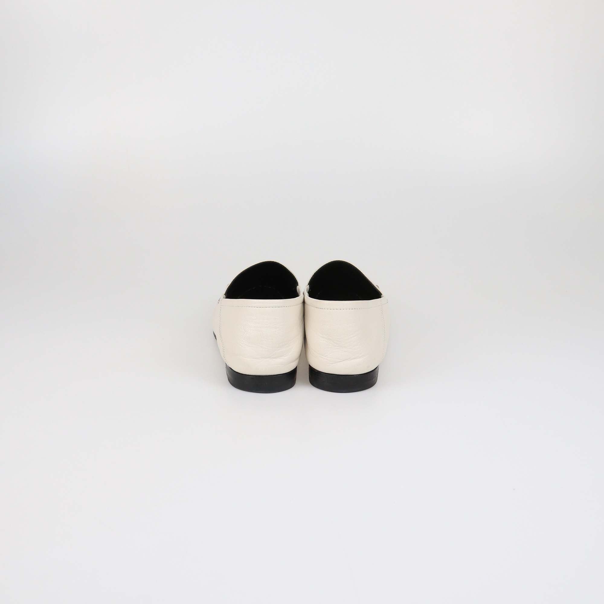 Gucci Off White Leather Foldable Slim Horsebit Loafers