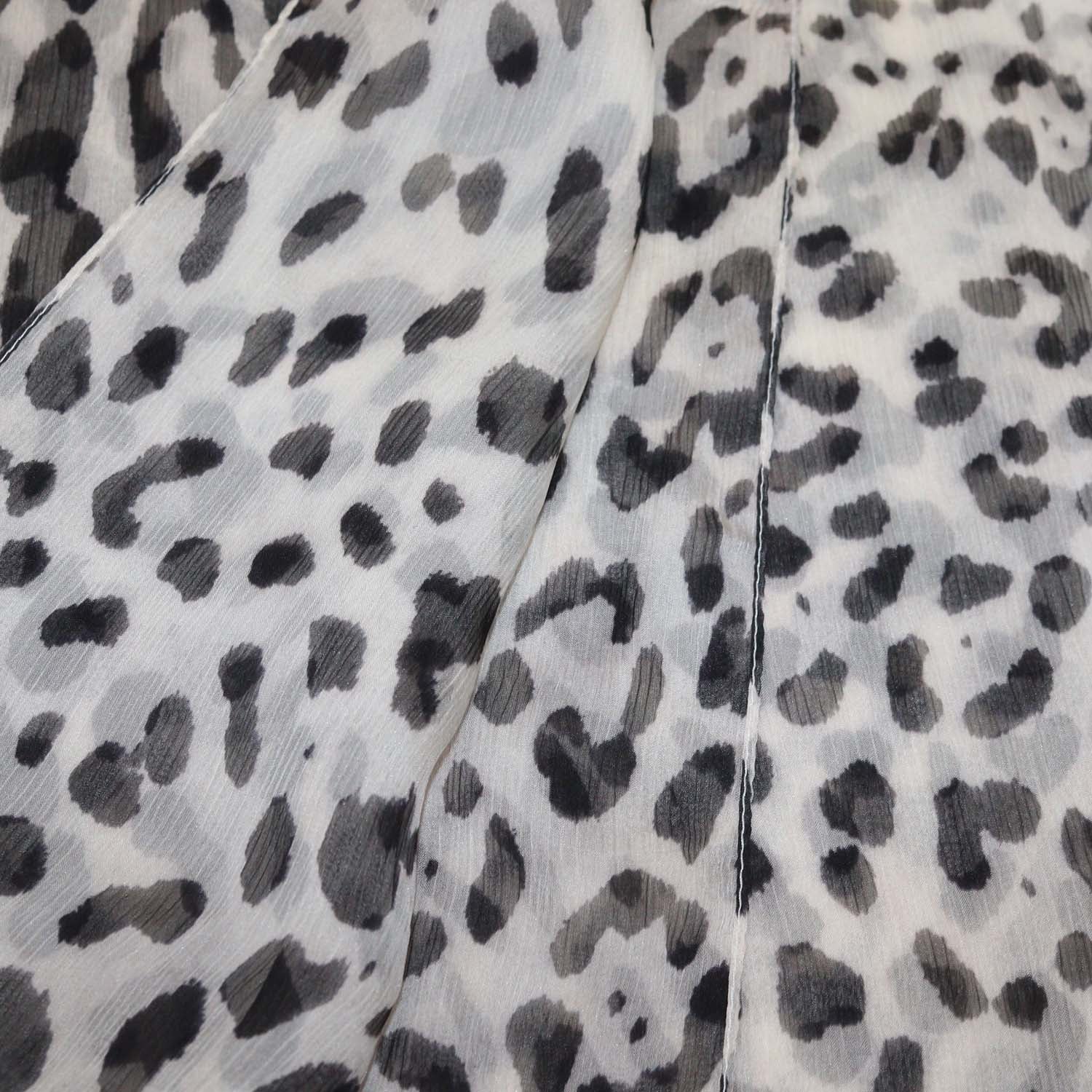 Dolce & Gabbana White/Black Silk Leopard Print Scarf/Shawl