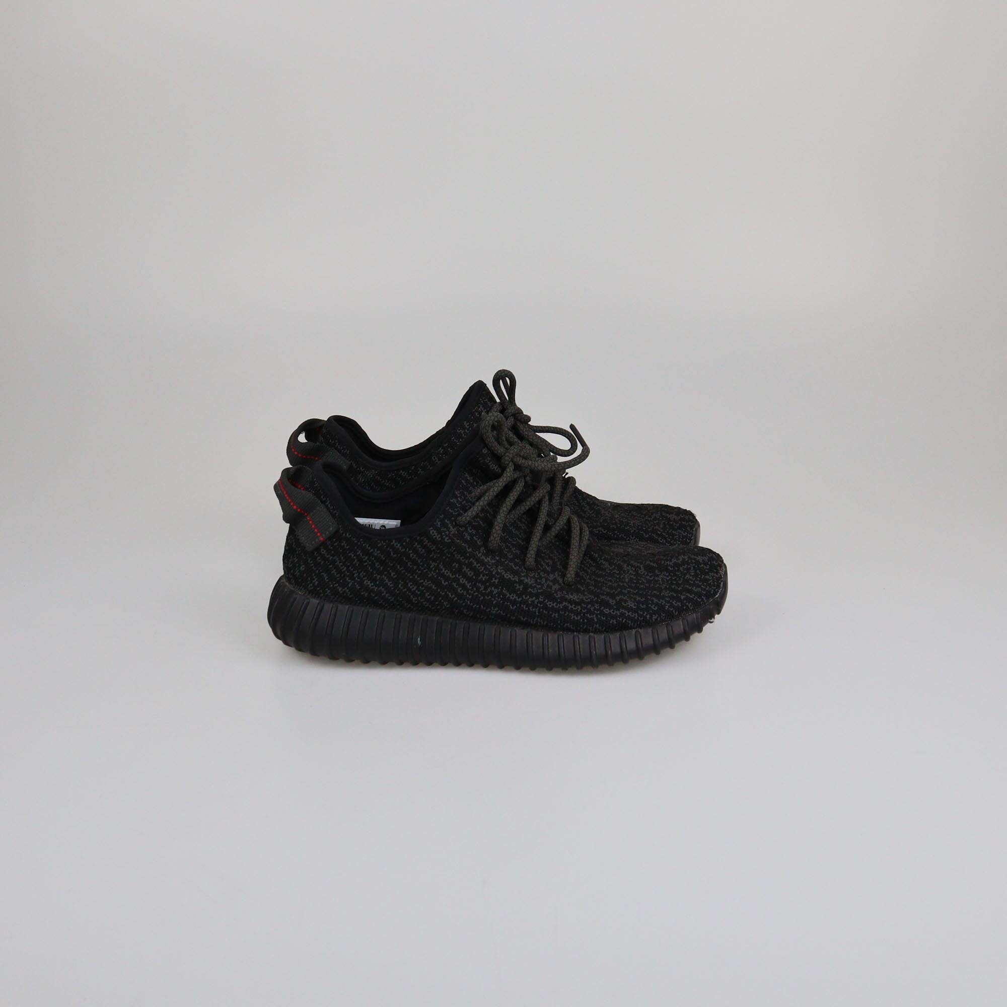 Yeezy x Adidas Black Knit Boost 350 Pirate Black Sneakers Womens Yeezy