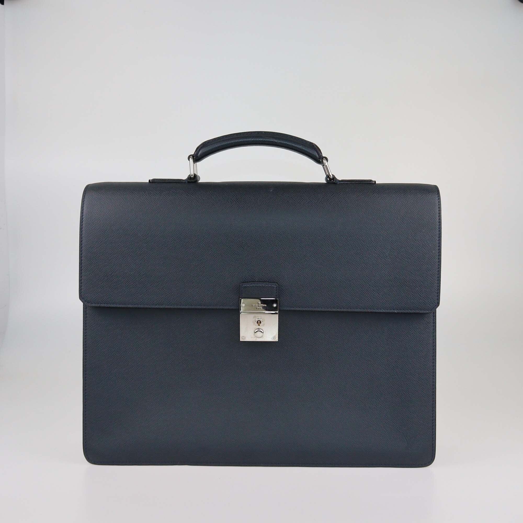 Louis Vuitton Black Taiga Neo Robusto 3 Briefcase Womens Louis Vuitton