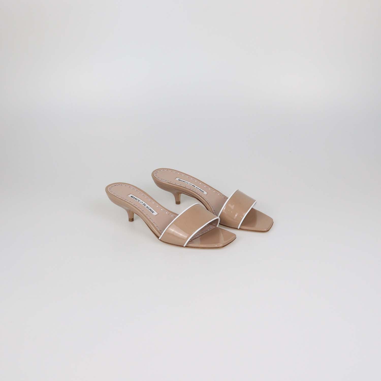 Manolo Blahnik Beige/White Patent Leather Helamu Sandals