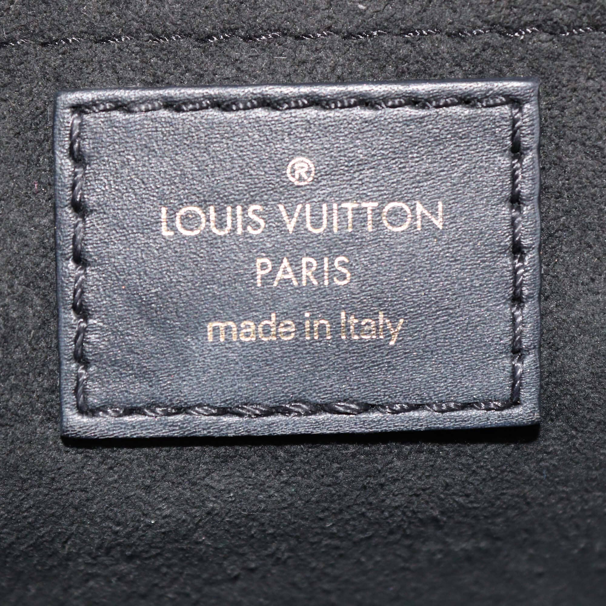 Louis Vuitton Black Quilted Love Lock New Wave Chain MM Bag Womens Louis Vuitton
