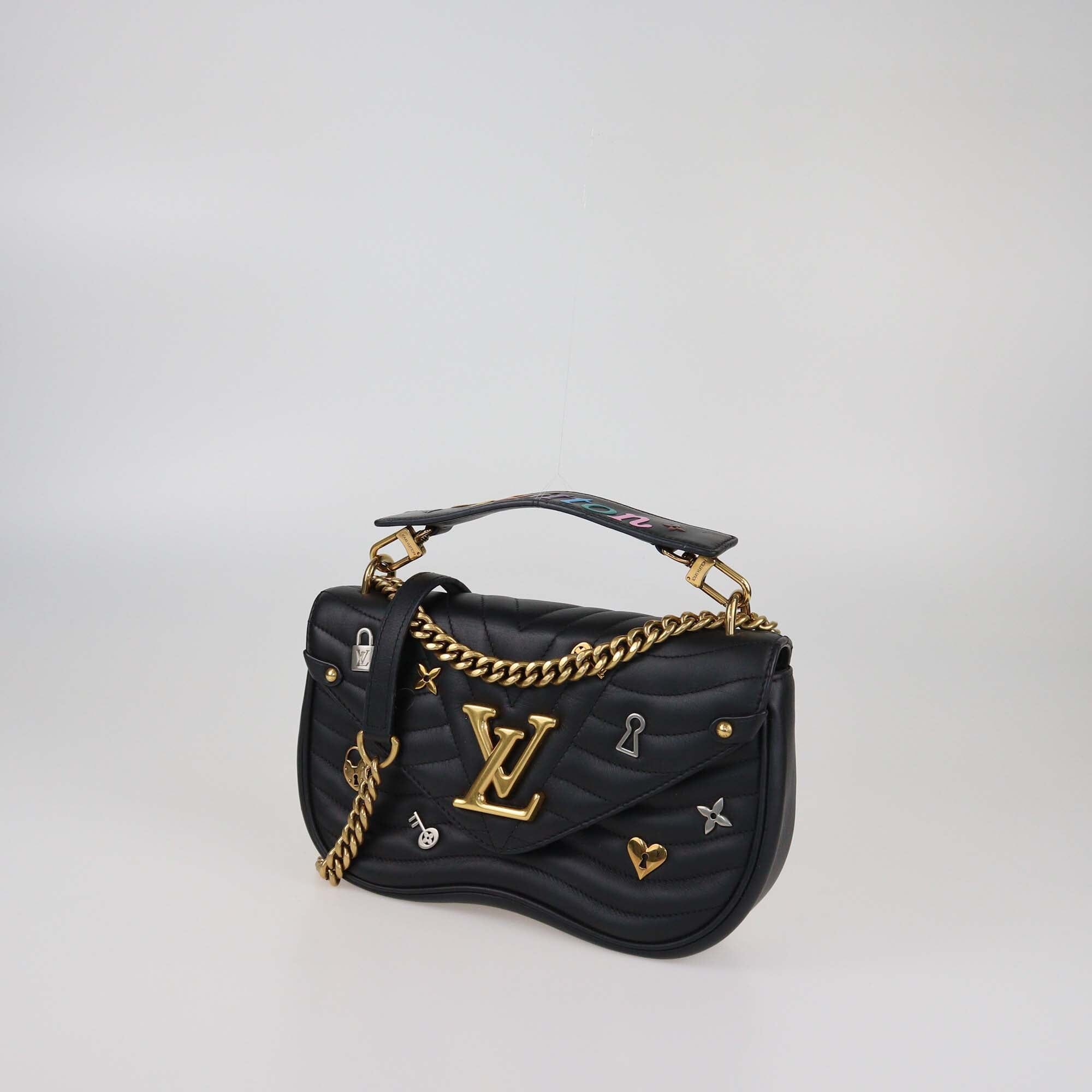 Louis Vuitton Black Quilted Love Lock New Wave Chain MM Bag Womens Louis Vuitton