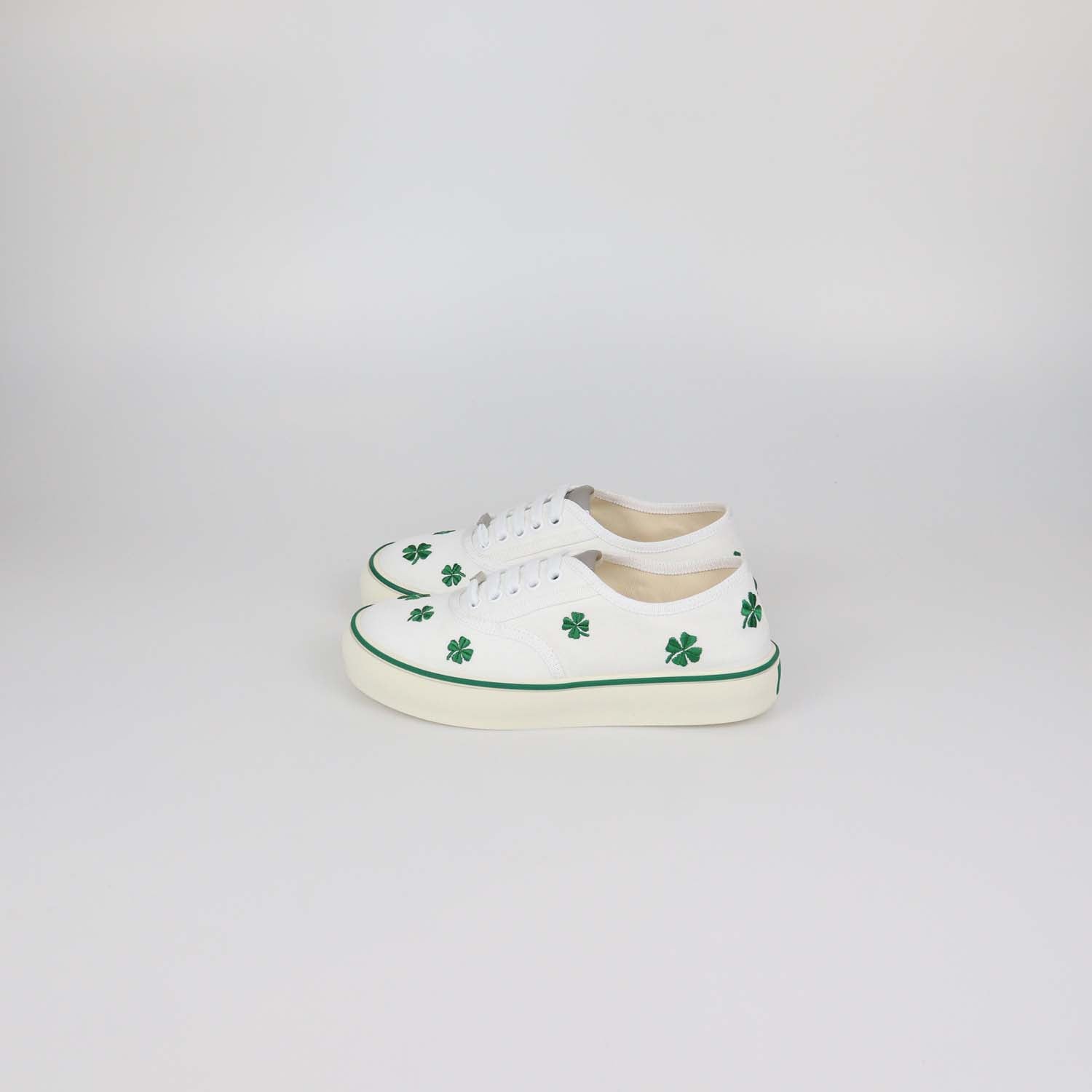 Christian Dior White/Green Canvas Clover Embroidered Saltwind Sneakers