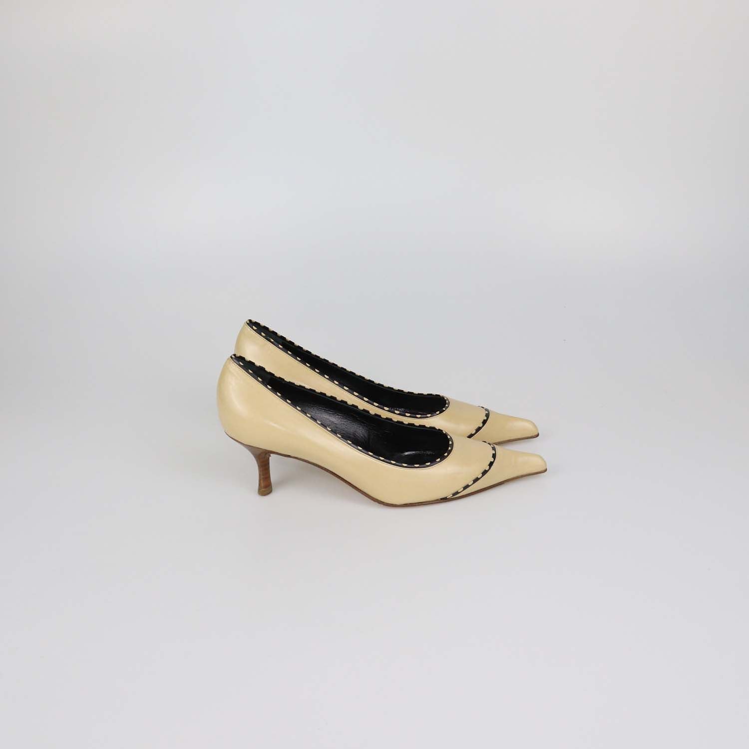 Chanel Beige Leather Vintage Pointed Toe Pumps