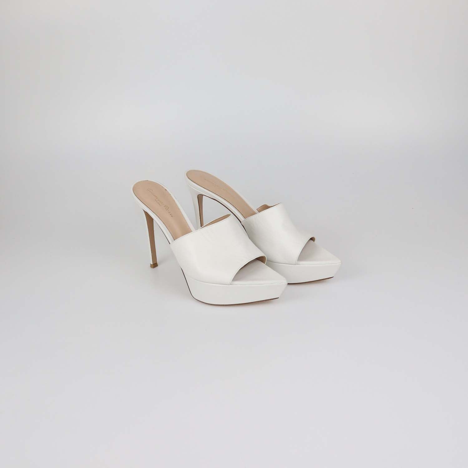 Gianvito Rossi White Leather Betty Platform Mules