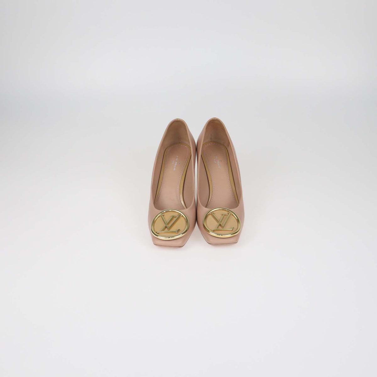 Louis Vuitton Nude,Caramel Leather Madeleine Pumps