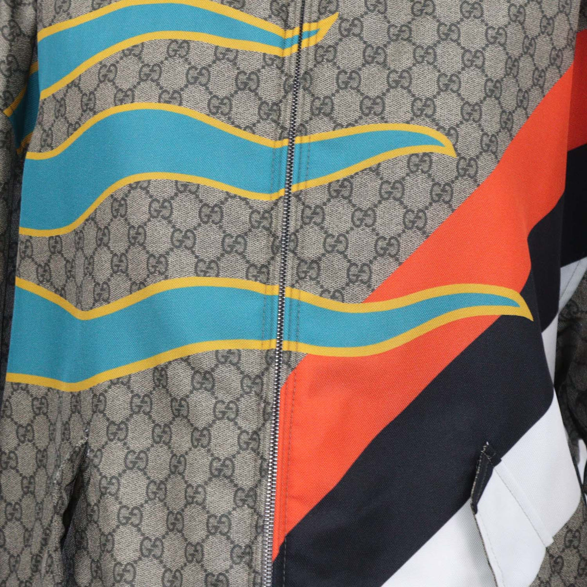 Gucci Beige GG Nylon Printed Gucci Centrum Jacket