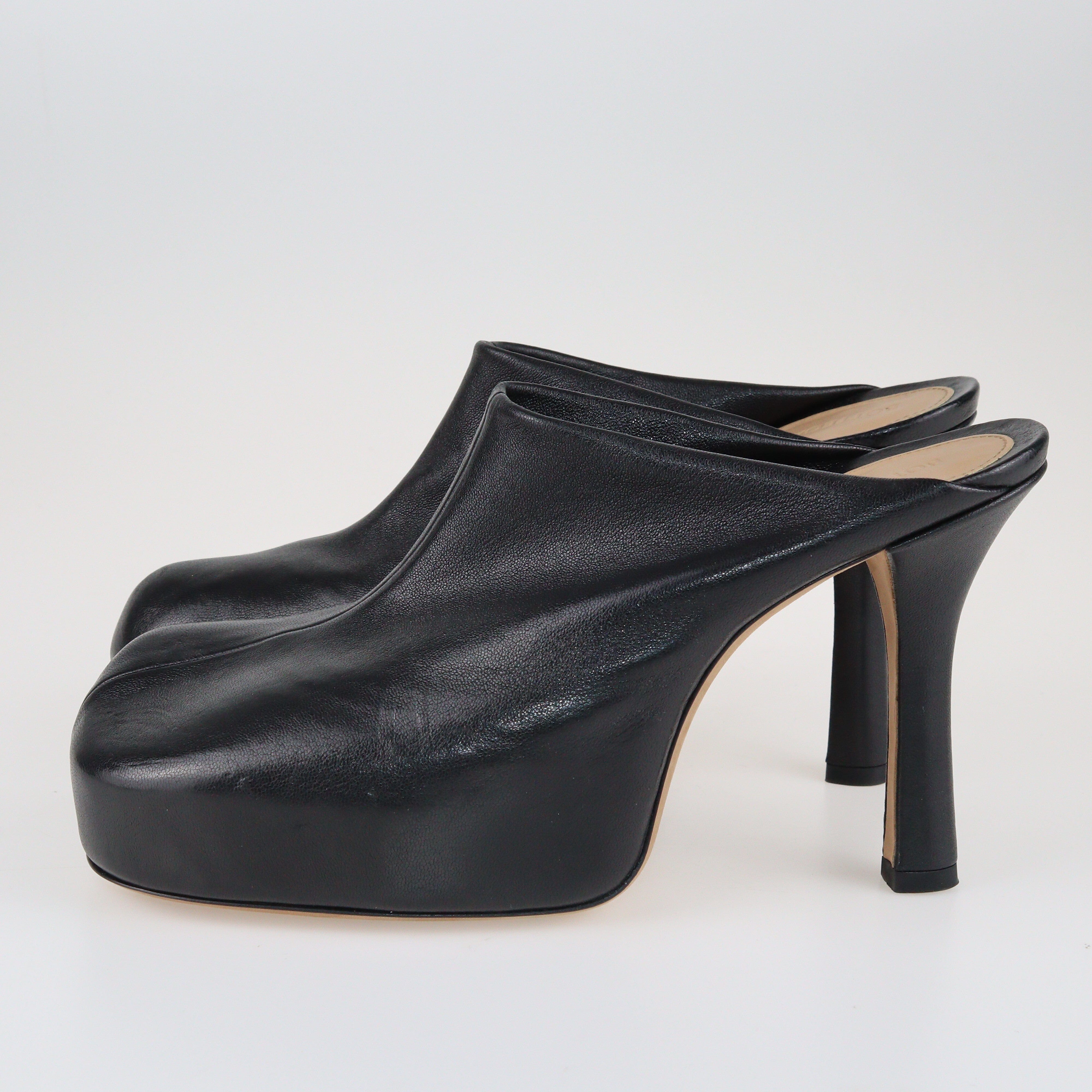Black Square Toe Mules Shoes Bottega Veneta