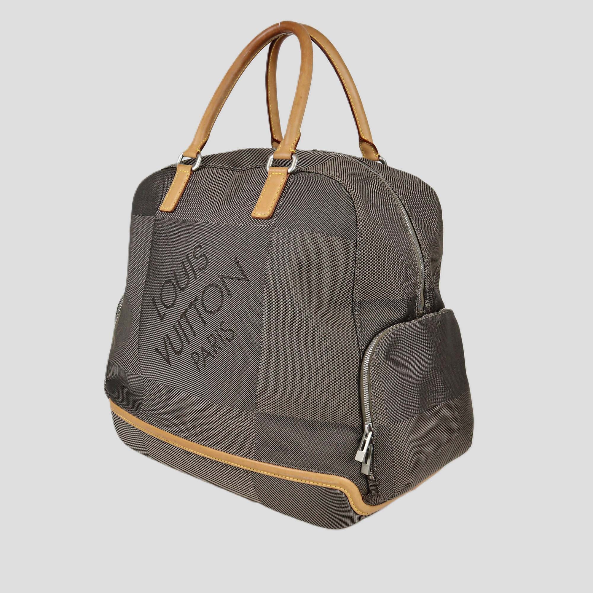 Louis Vuitton Khaki Terre Damier Geant Canvas Aventurier Polaire Bag