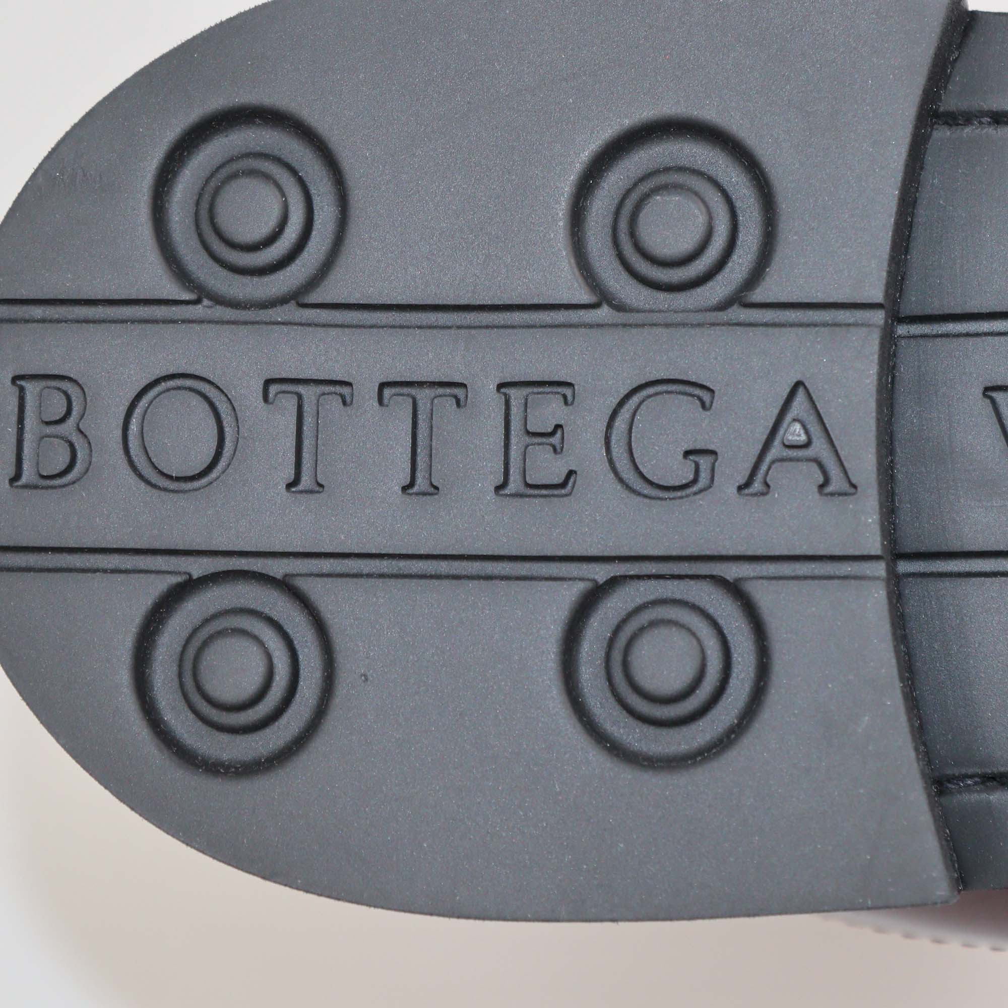 Bottega Veneta Burgundy Leather Chelsea Ankle Boots