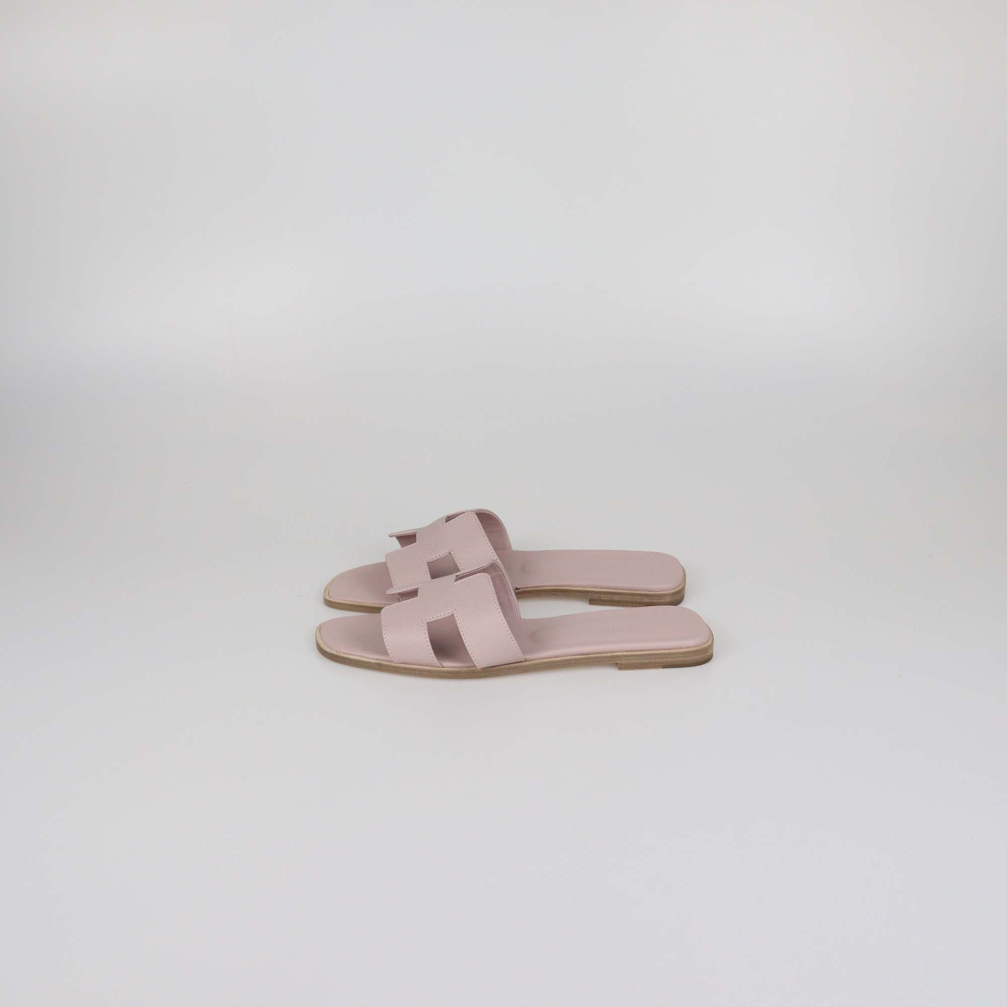 Hermes Rose Porcelaine Epsom Leather Oran Sandals