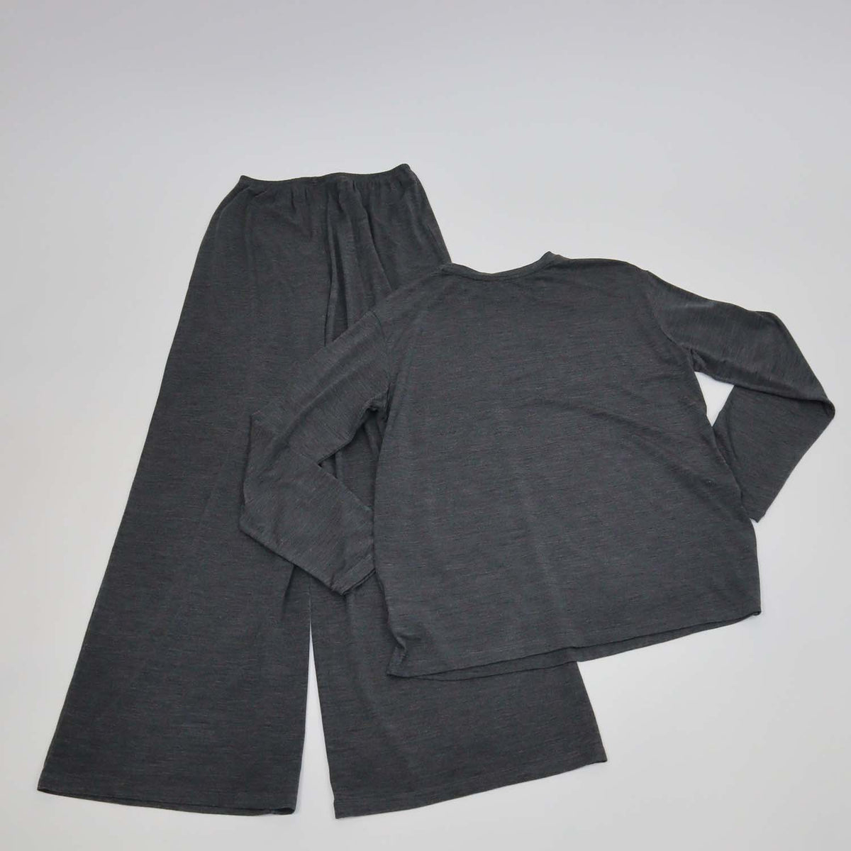 12 Storeez Charcoal Grey Wool Blend Long Sleeve Top and Trouser Set