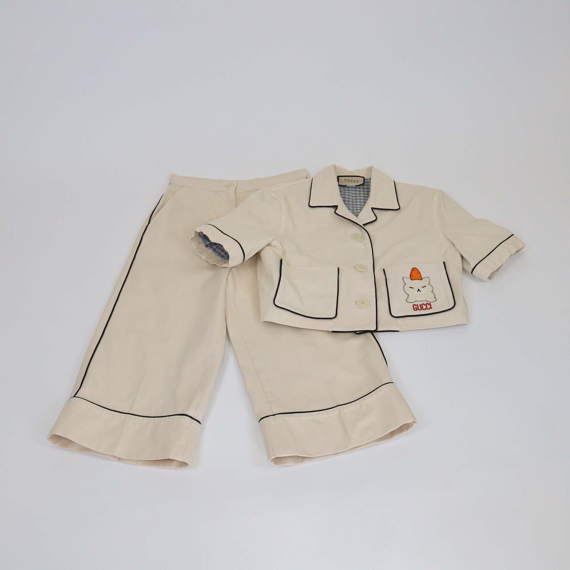 Gucci Ivory Canvas Animal Patch Crop Short Sleeve Jacket & Wide Leg Crop Pants Set