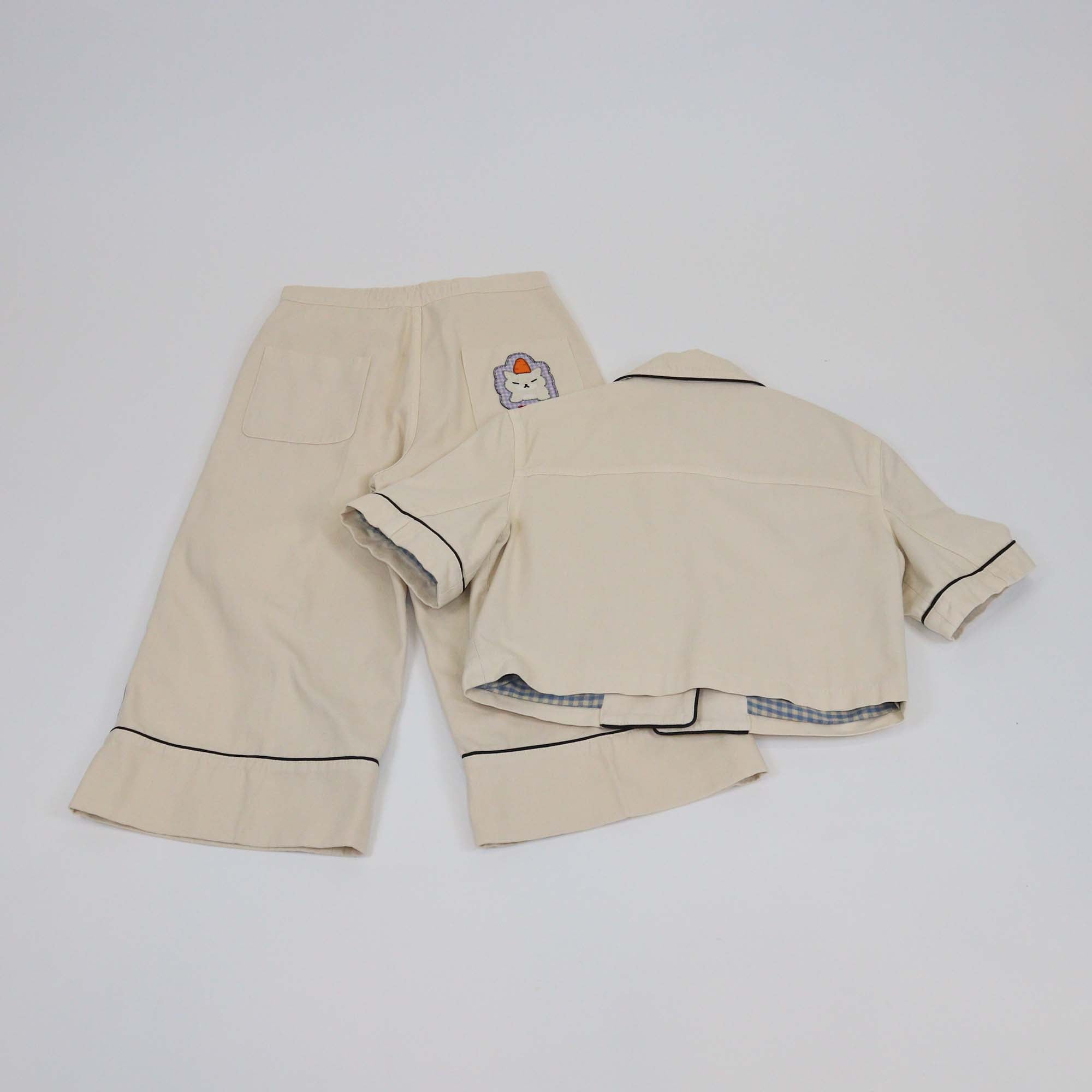 Gucci Ivory Canvas Animal Patch Crop Short Sleeve Jacket & Wide Leg Crop Pants Set