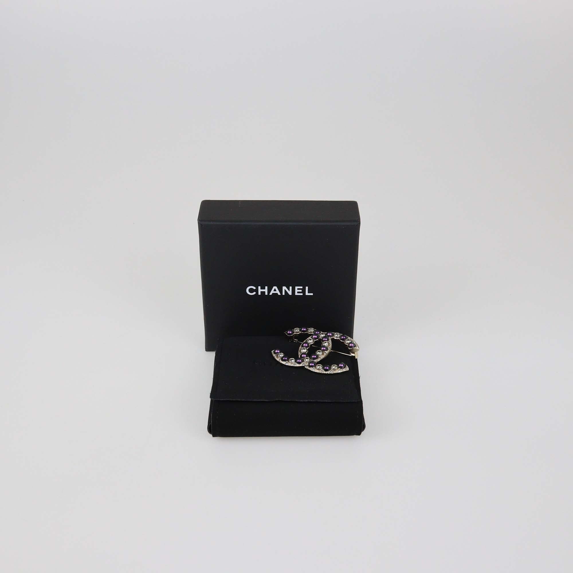 Chanel Pale Gold Tone Metal CC Faux Pearl & Crystal Pin Brooch