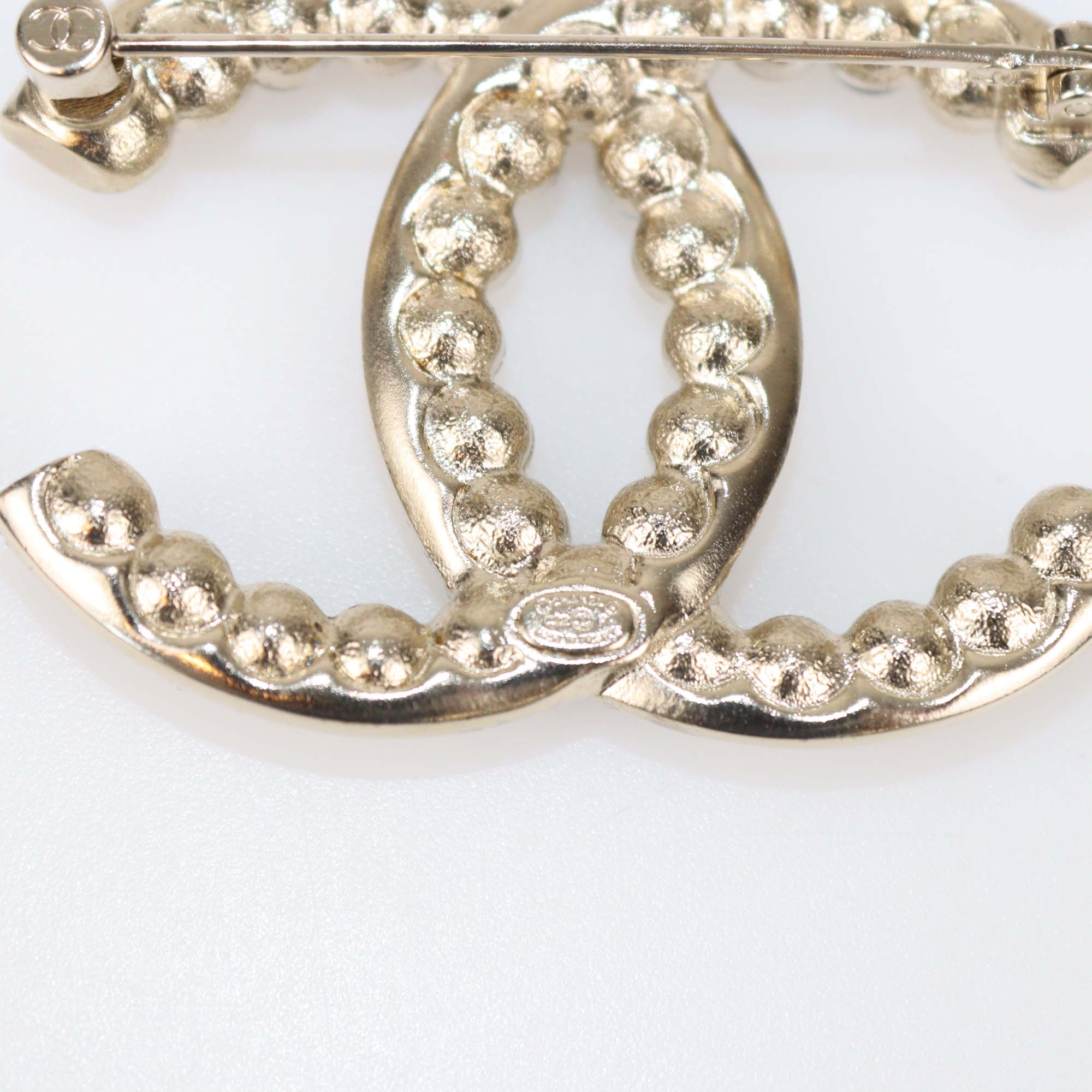 Chanel Pale Gold Tone Metal CC Faux Pearl & Crystal Pin Brooch