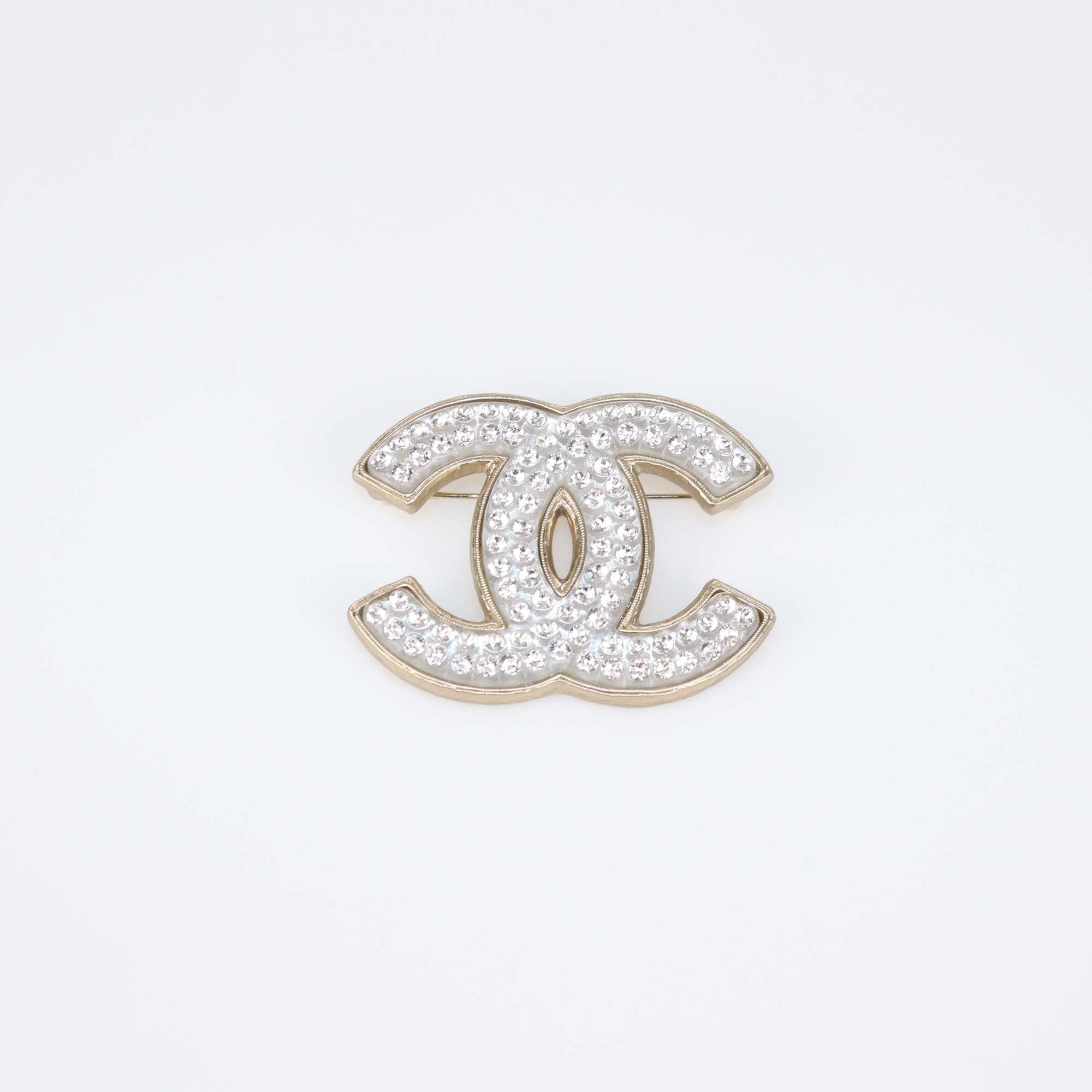Chanel Pale Gold Tone Hammered Metal CC Crystal Resin Pin Brooch
