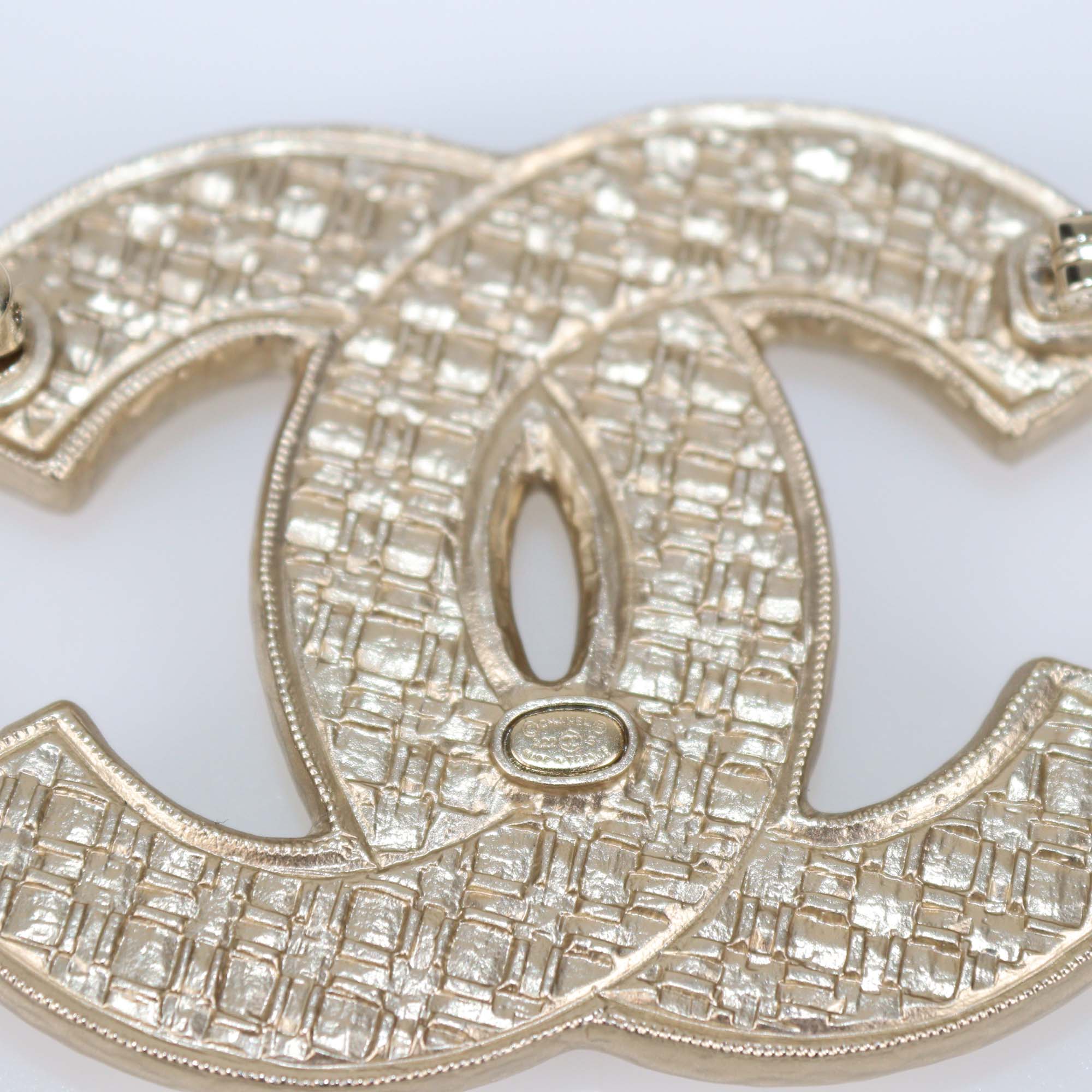 Chanel Pale Gold Tone Hammered Metal CC Crystal Resin Pin Brooch