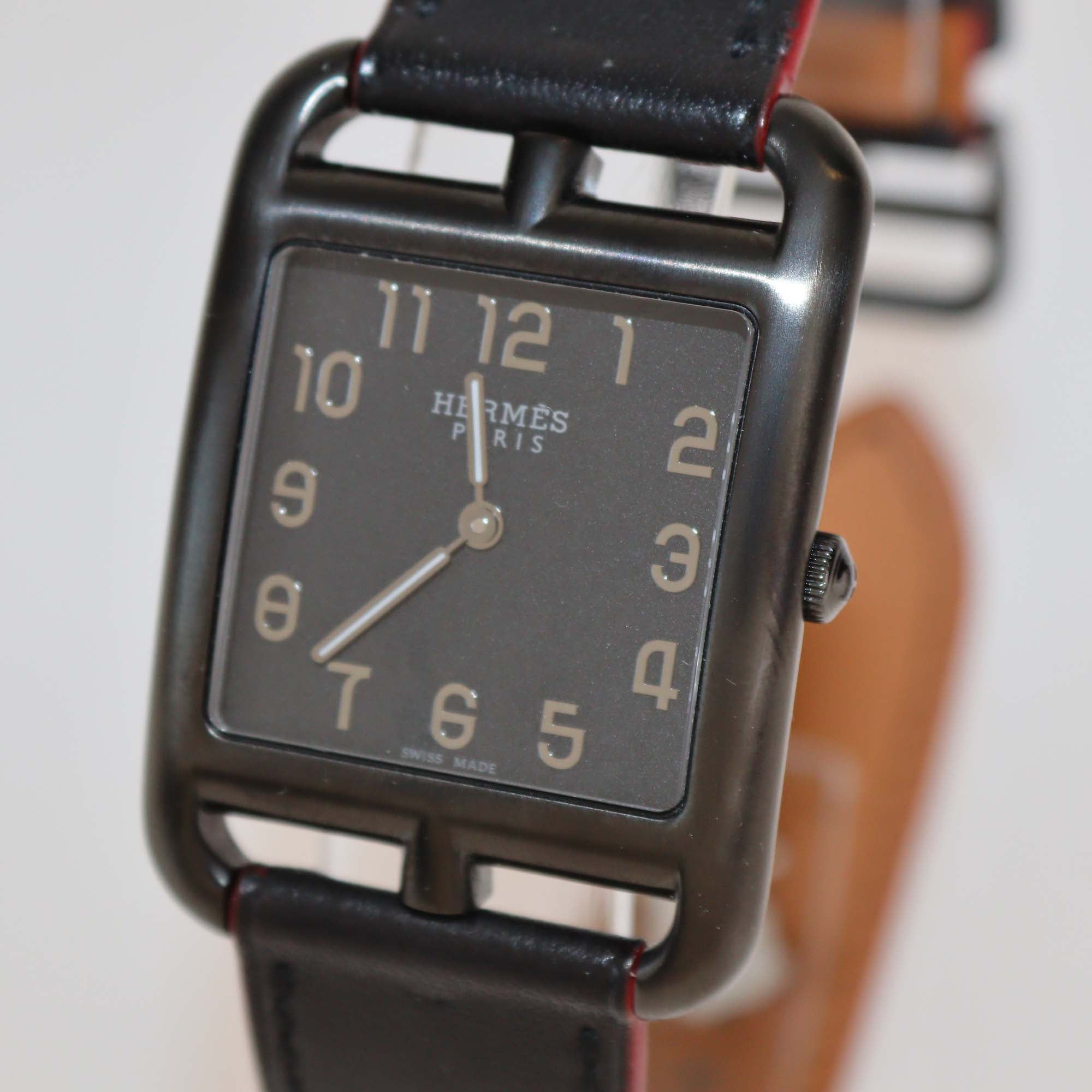Hermes Black Dial PVD Coated Stainless Steel Calf Leather Cape Code 29 mm Watch