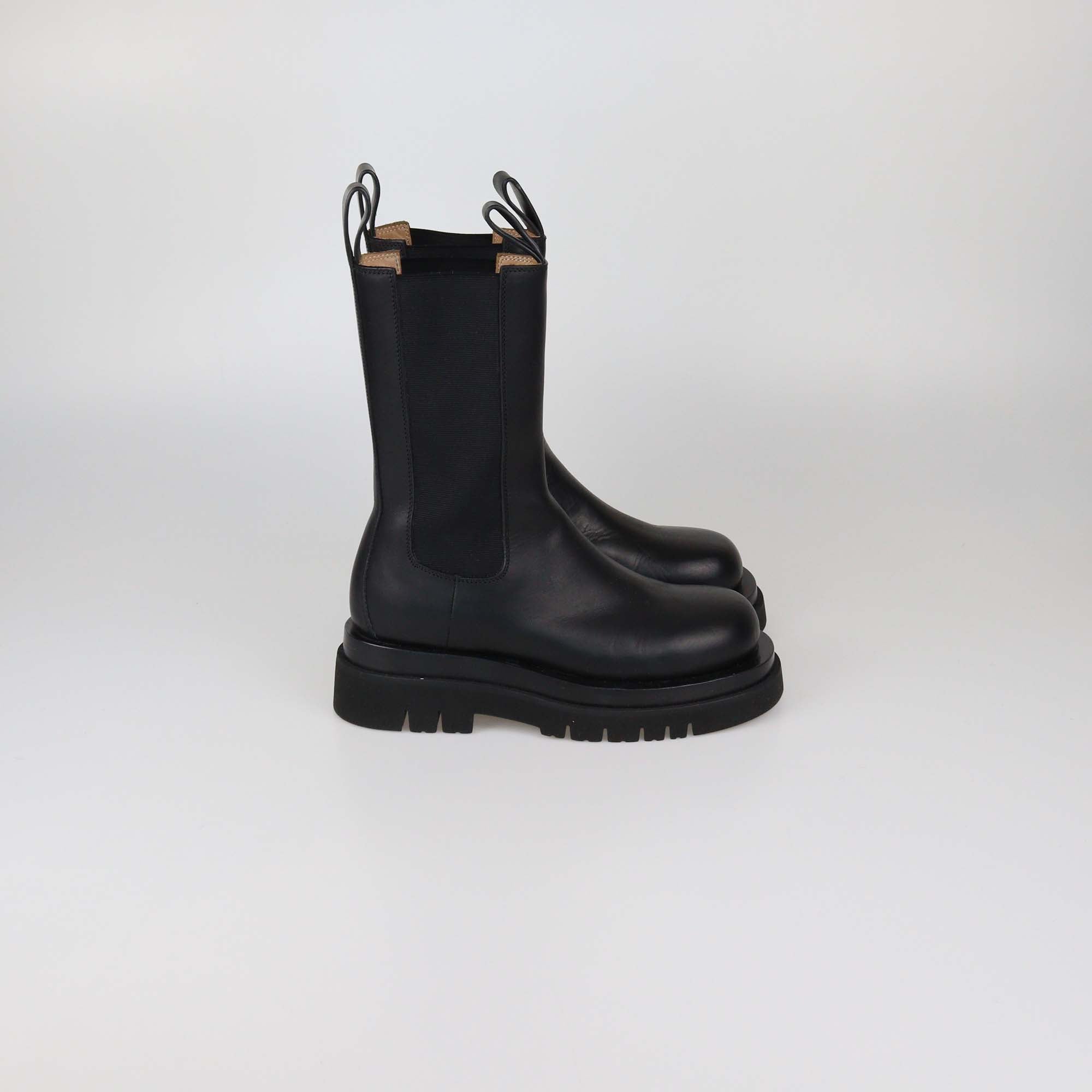 Bottega Veneta Black Leather Lug Chelsea Boots