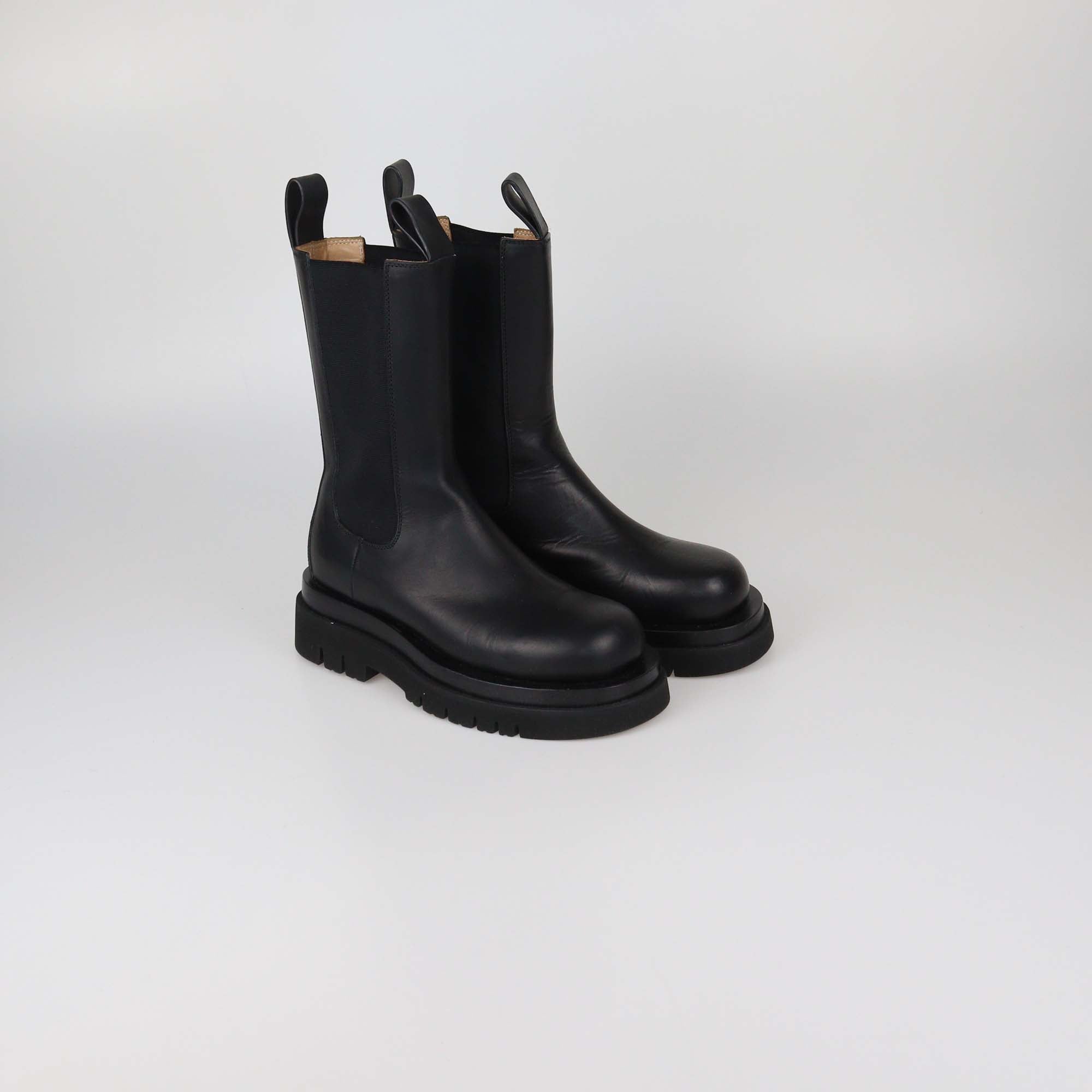 Bottega Veneta Black Leather Lug Chelsea Boots