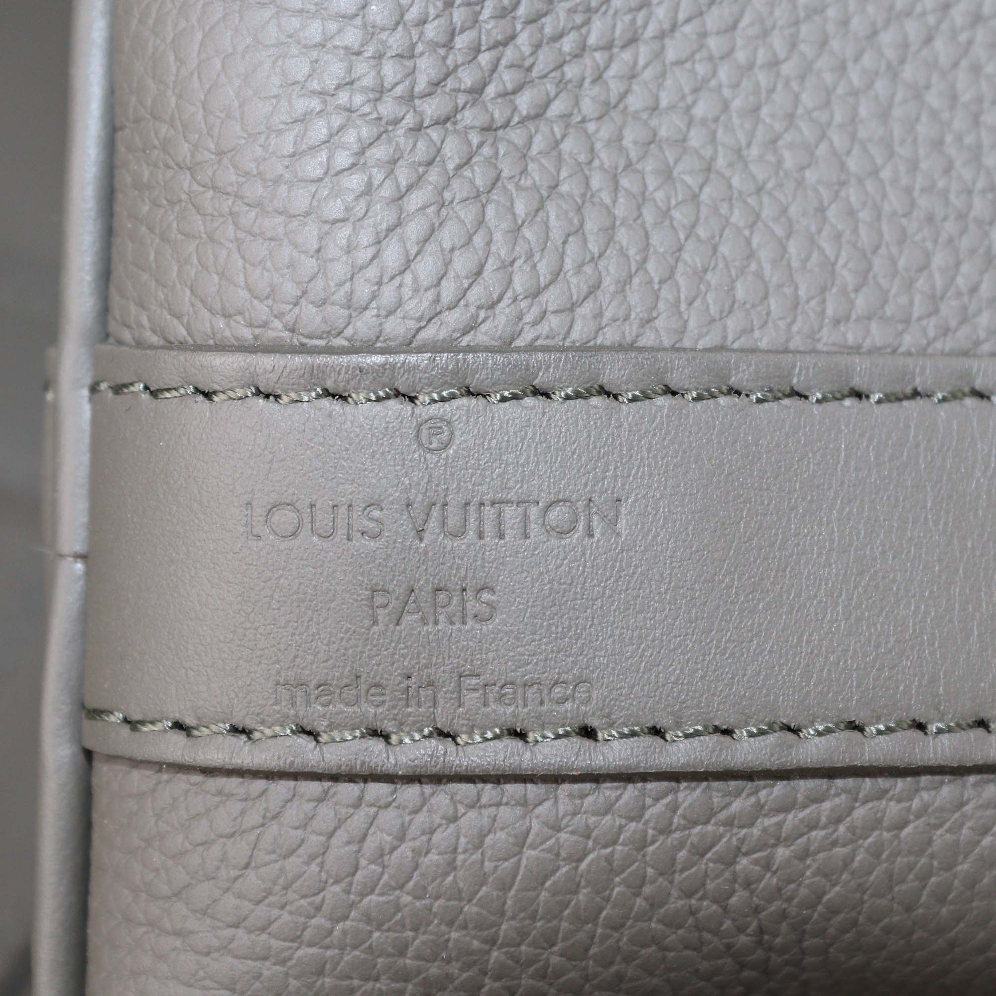 Louis Vuitton Khaki Aerogram Leather Keepall Bandoulier 50 Bag